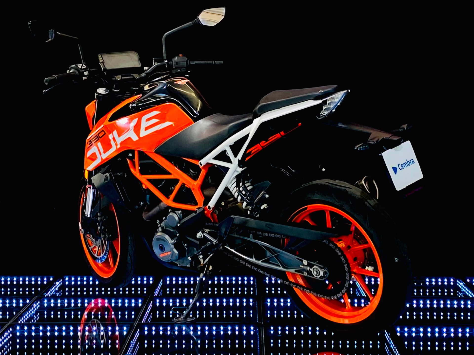 KTM 390 Duke ABS-image-4