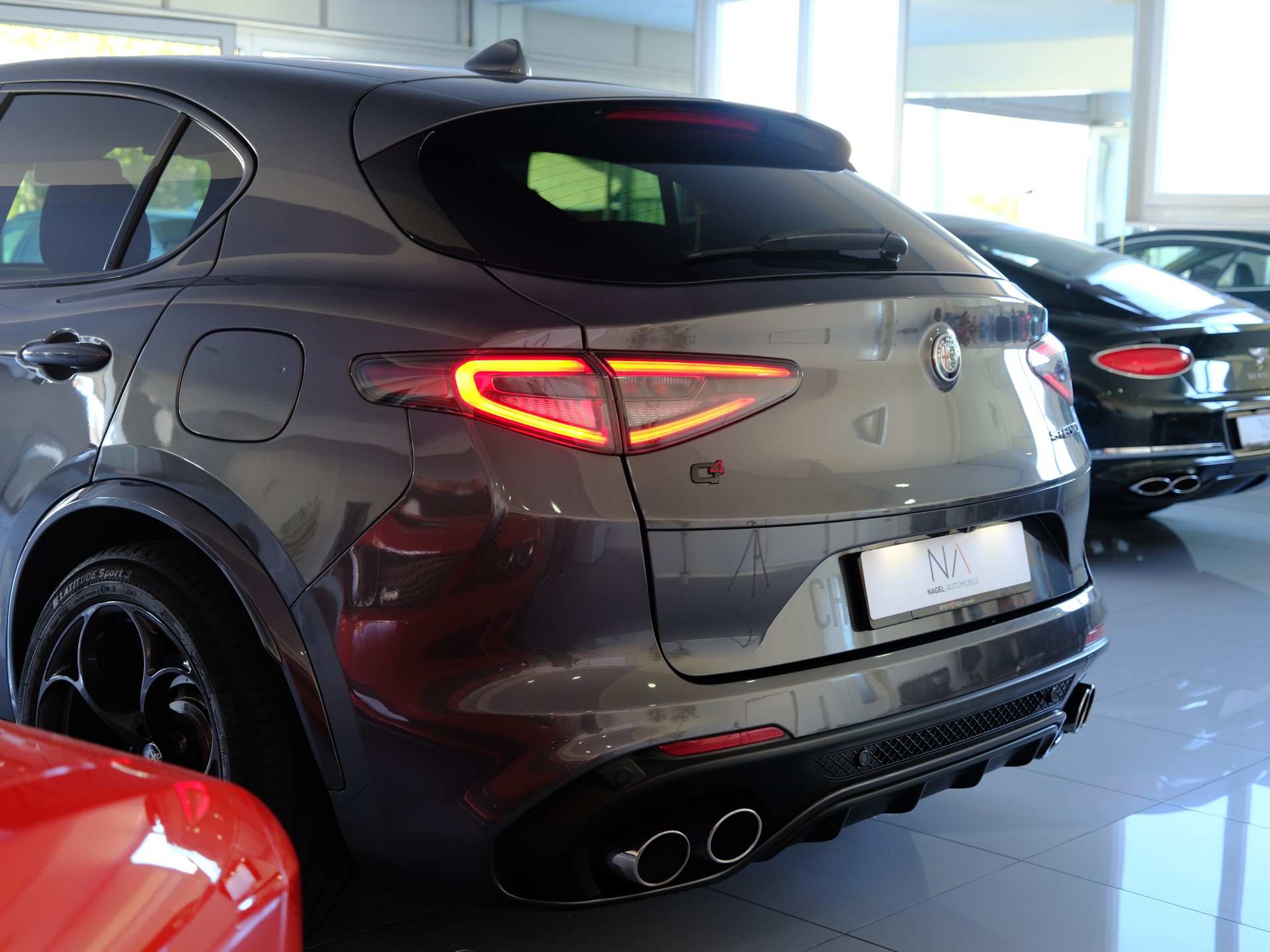 ALFA ROMEO Stelvio 2.9 V6 Quadrifoglio Q4 Automatic *SITZHEIZUNG* *RÜCKFAHRKAMERA*-image-4