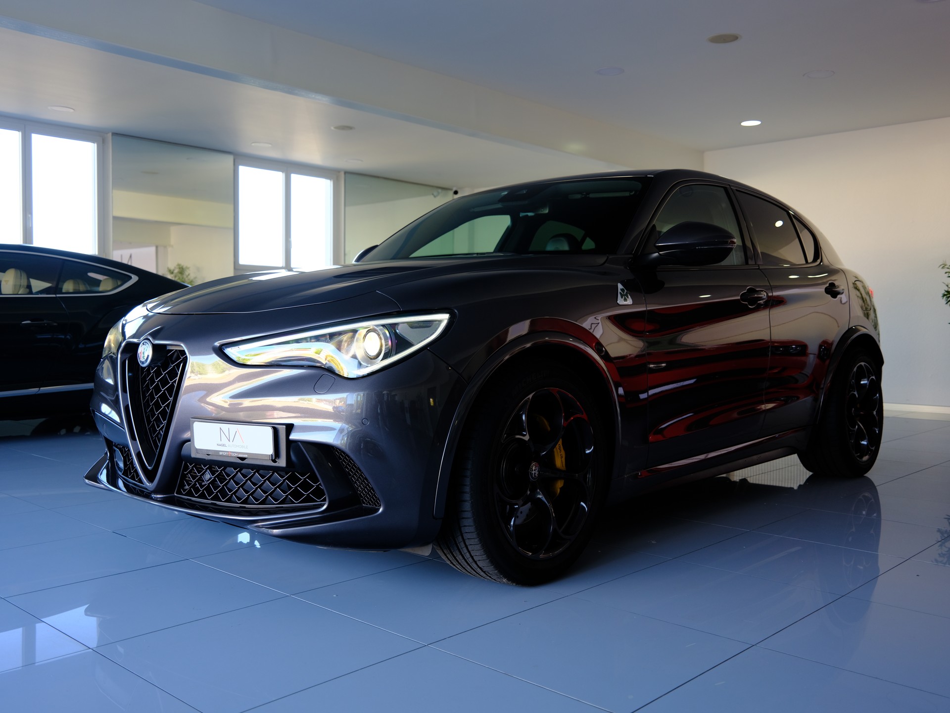 ALFA ROMEO Stelvio 2.9 V6 Quadrifoglio Q4 Automatic *SITZHEIZUNG* *RÜCKFAHRKAMERA*-showroom-element-3