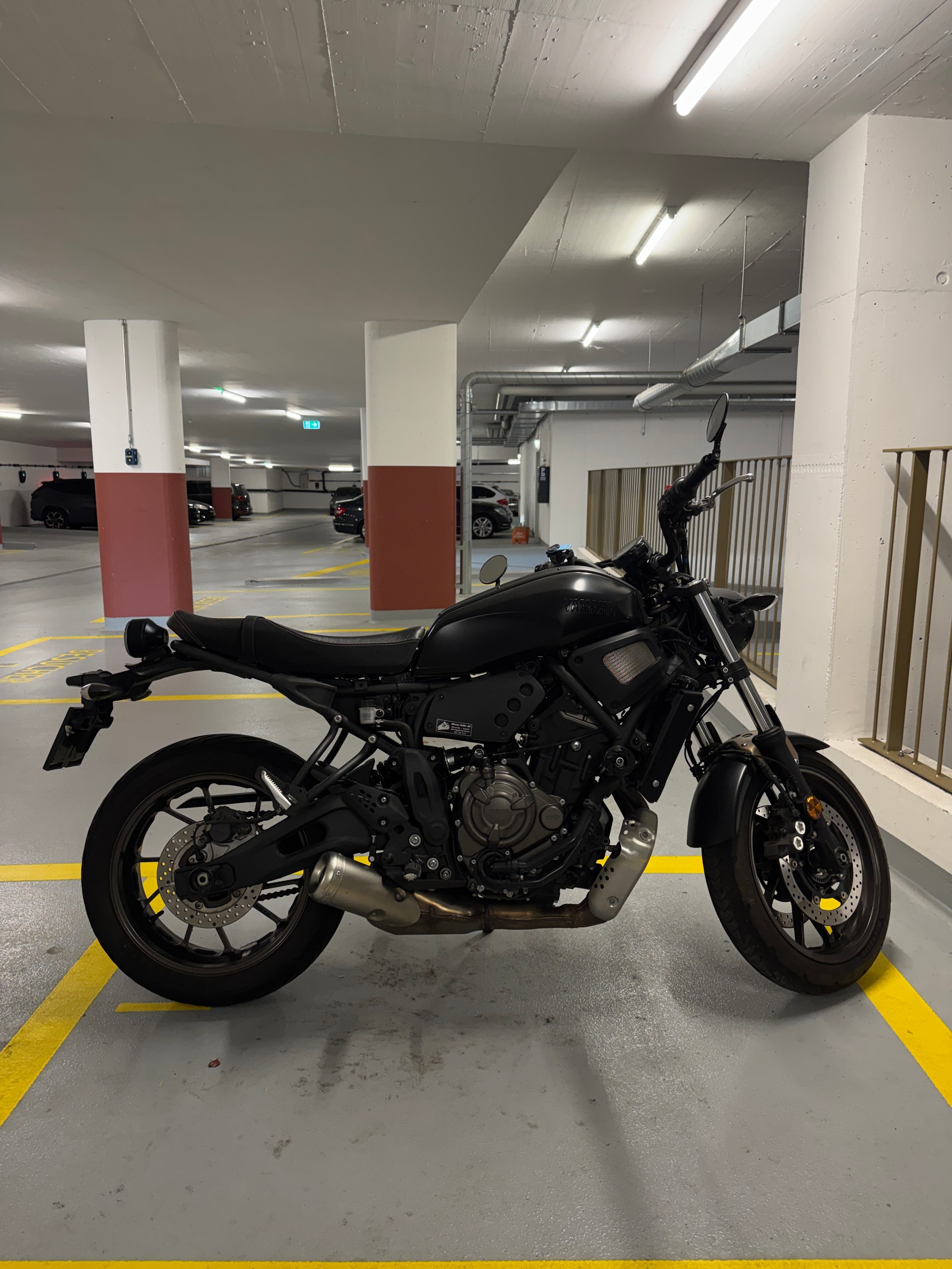 YAMAHA XSR 700-image-0