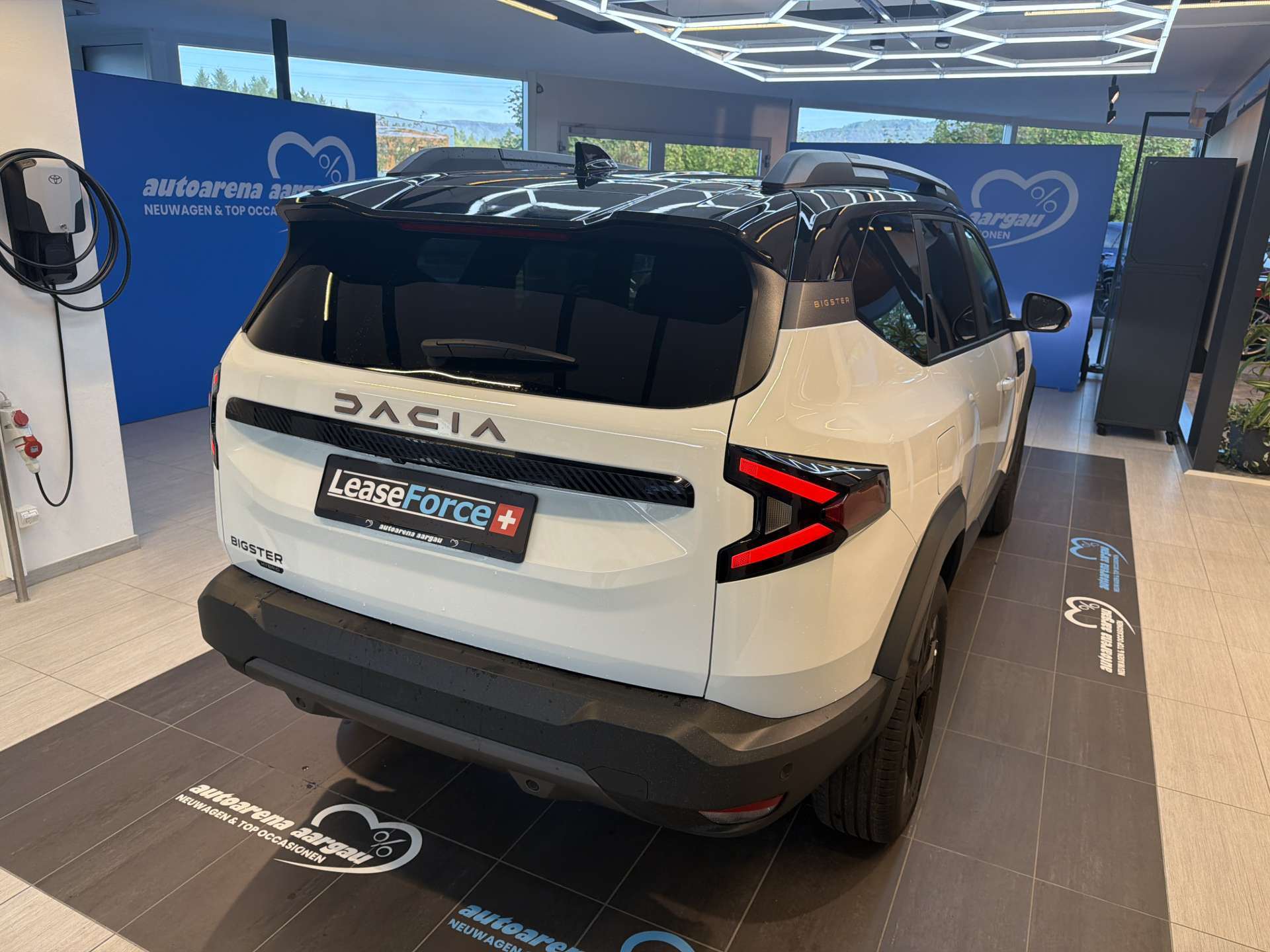 DACIA Bigster HEV 155 Extreme Automat-showroom-element-2