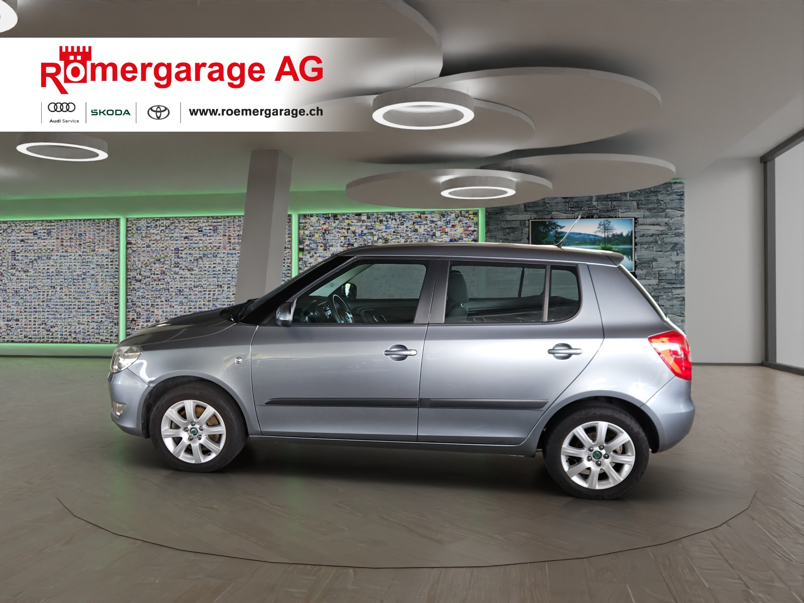 SKODA Fabia 1.2 TSI Ambition DSG-showroom-element-1