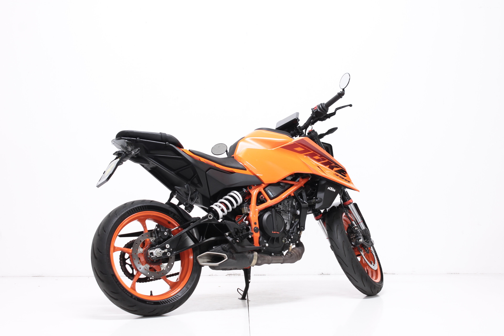 KTM 390 Duke-image-2