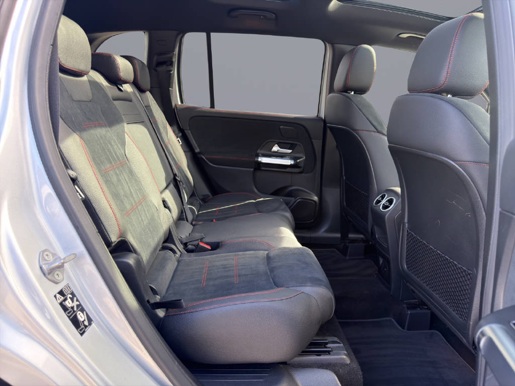 MERCEDES-BENZ GLB 250 AMG Line 4matic-image-13