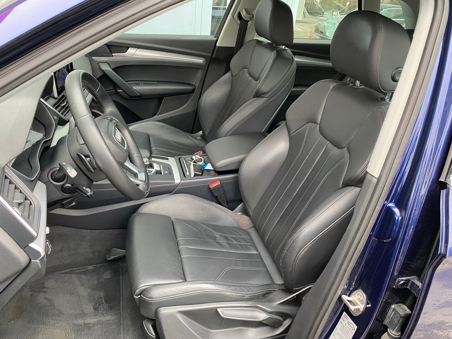 AUDI Q5 2.0 TFSI sport quattro S-tronic-image-10
