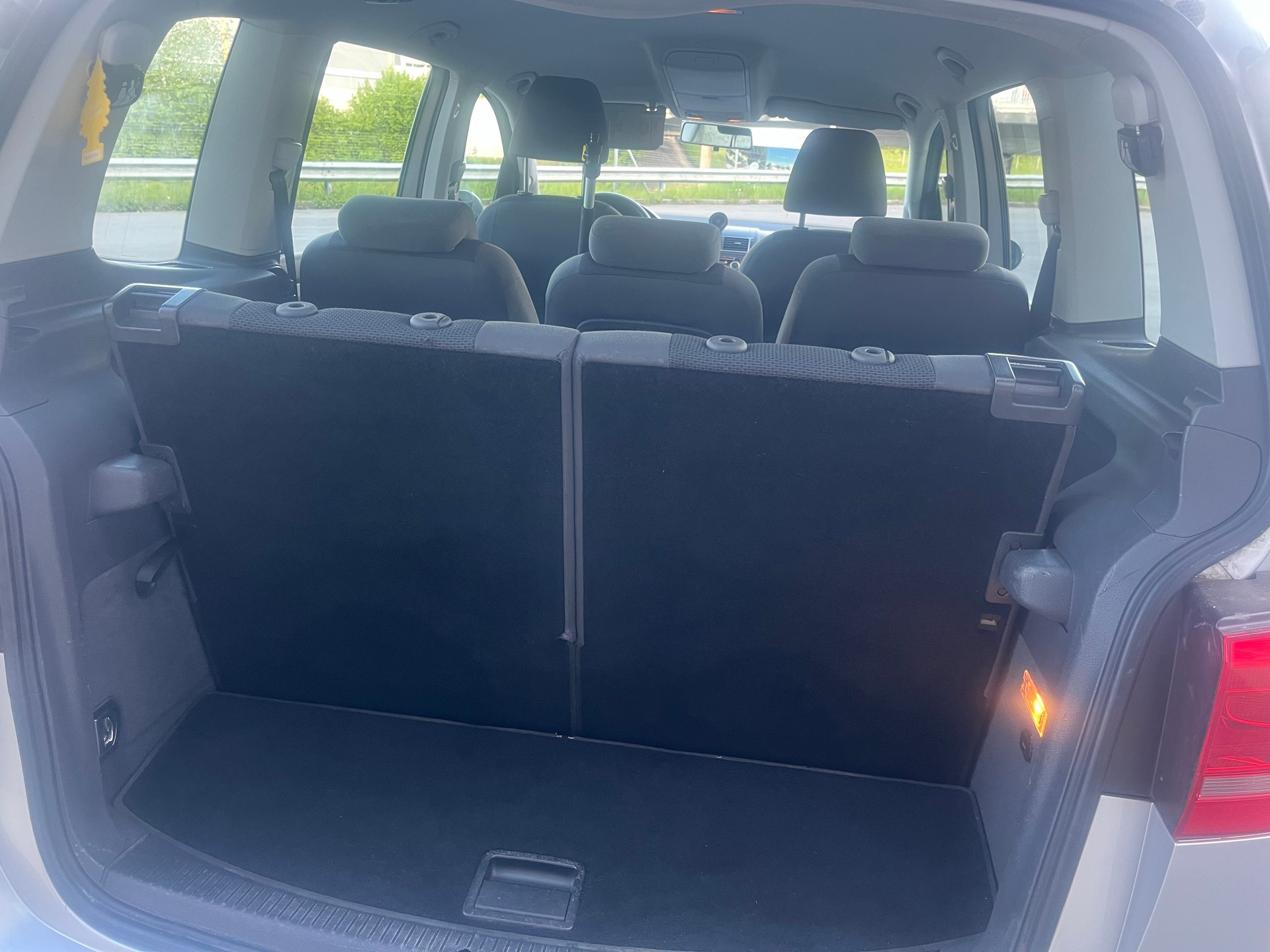 VW Touran 1.4 TSI Comfortline-image-10