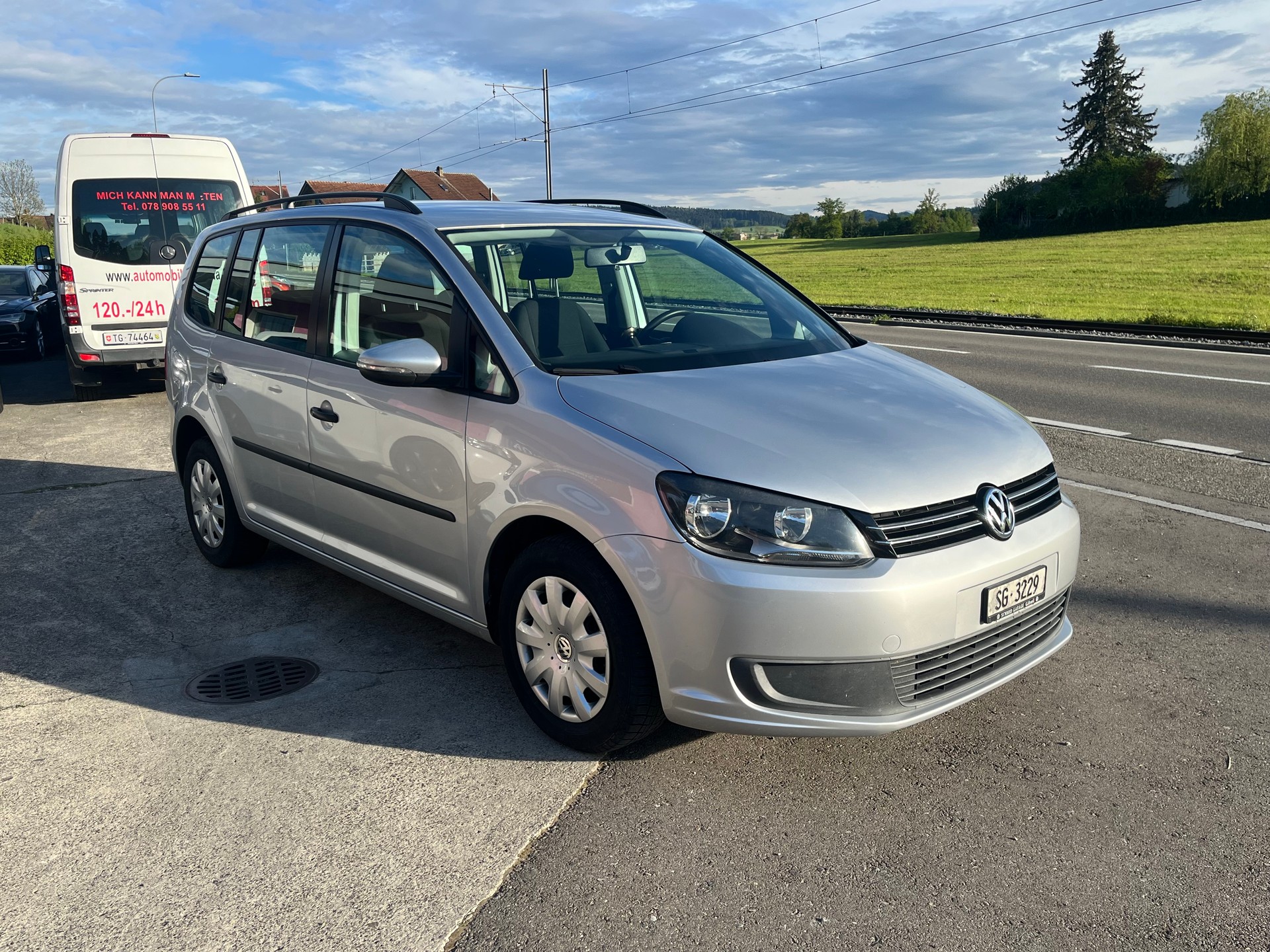 VW Touran 1.4 TSI Comfortline-image-1