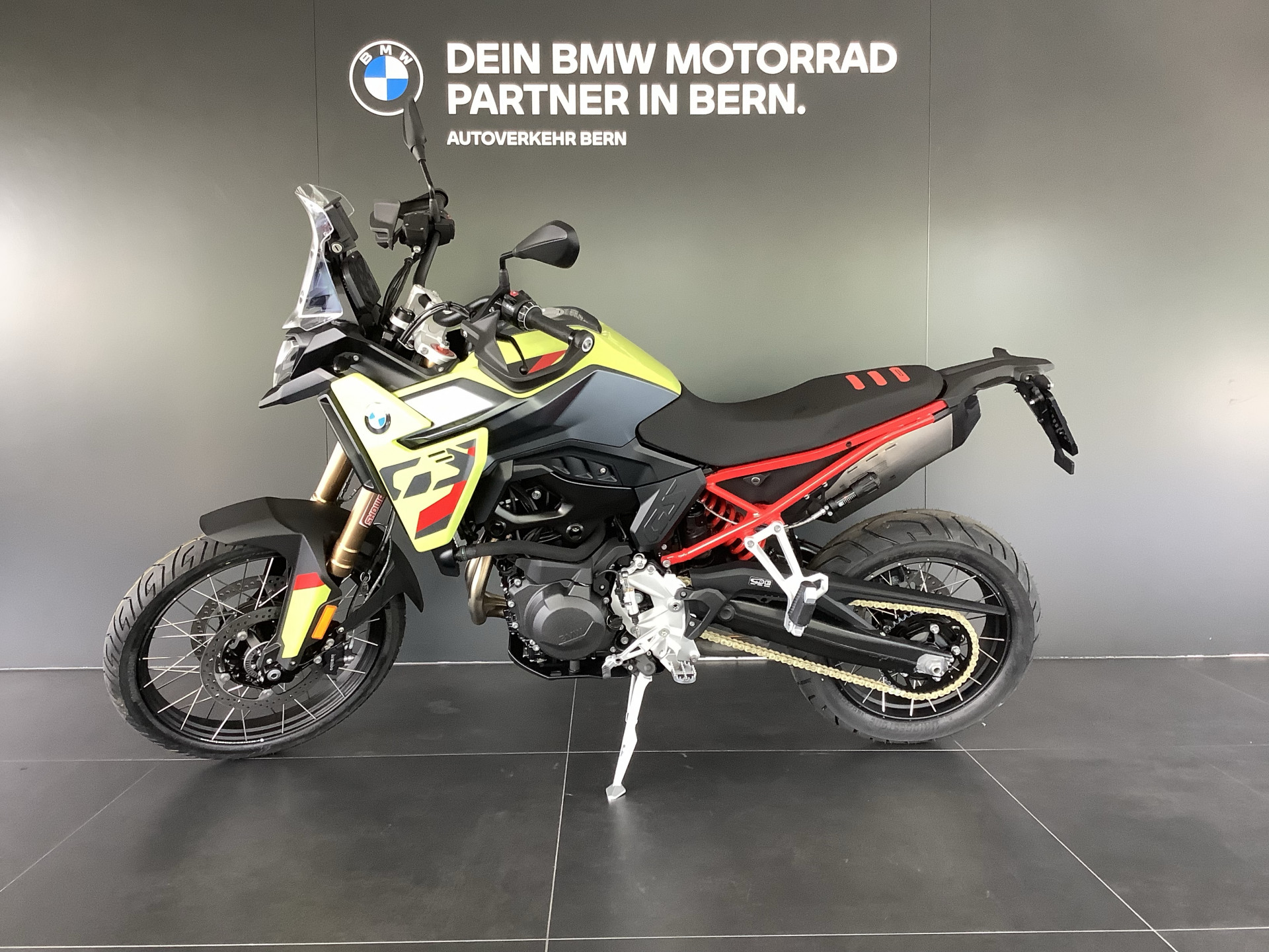 BMW F 900 GS-image-4