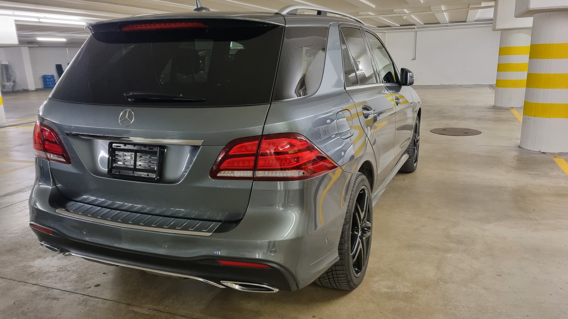 MERCEDES-BENZ GLE 350 d Executive 4Matic 9G-Tronic-image-3