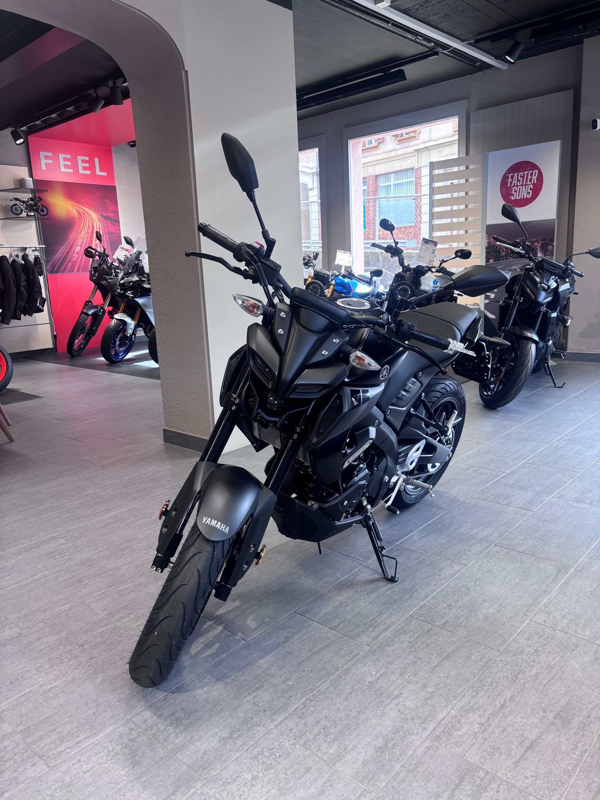 YAMAHA MT-125-image-1