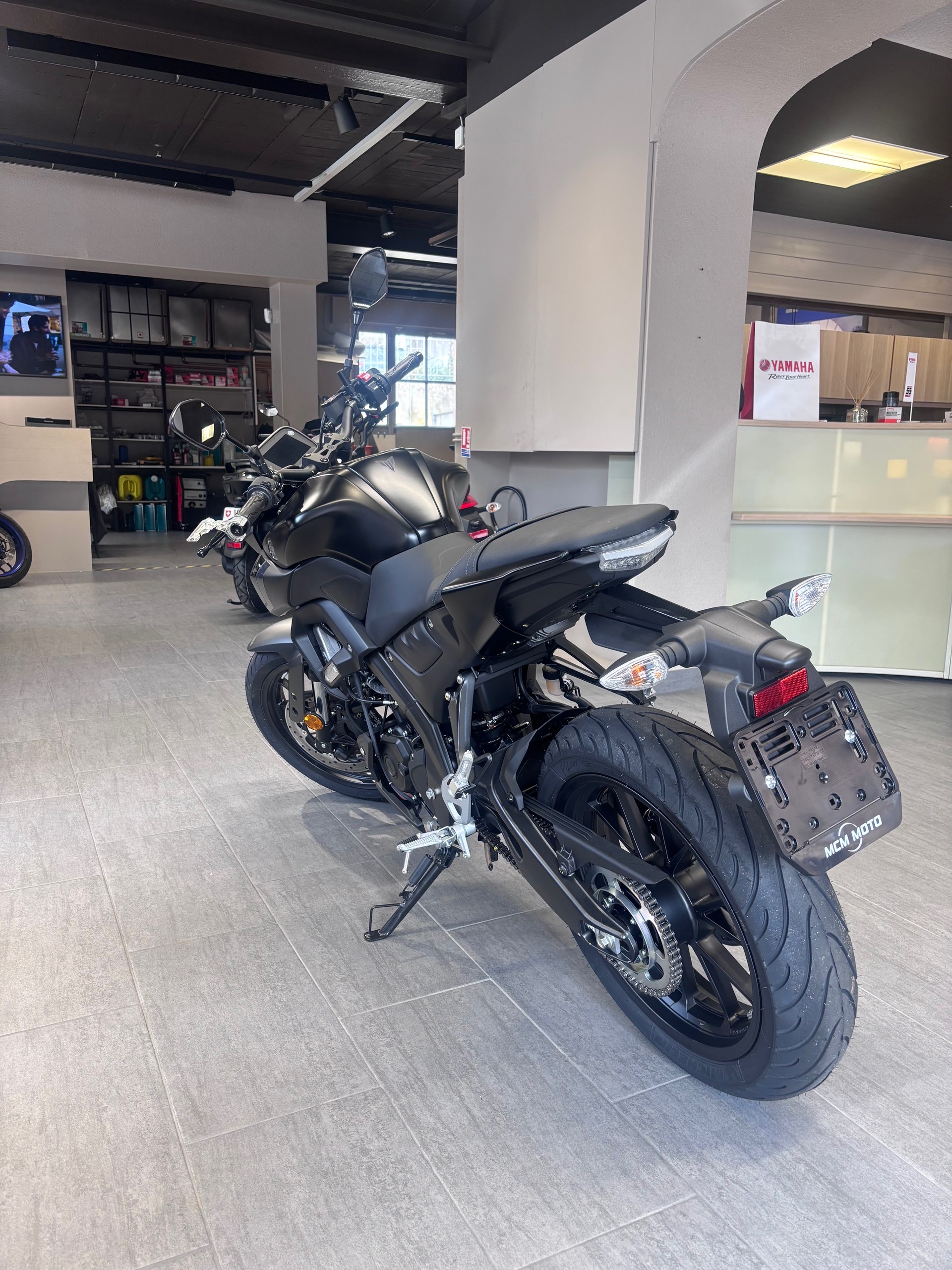 YAMAHA MT-125-image-2