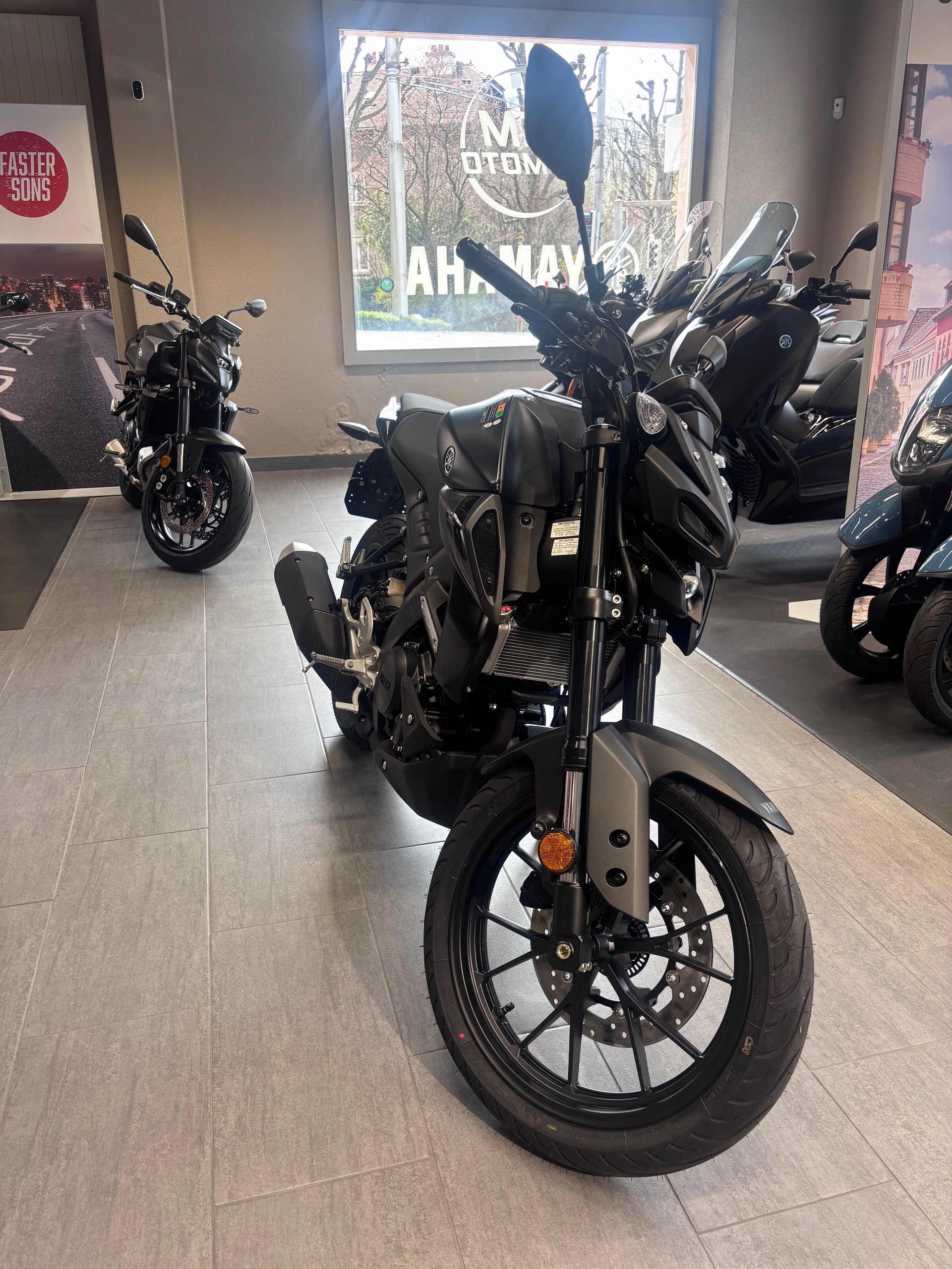 YAMAHA MT-125-image-0