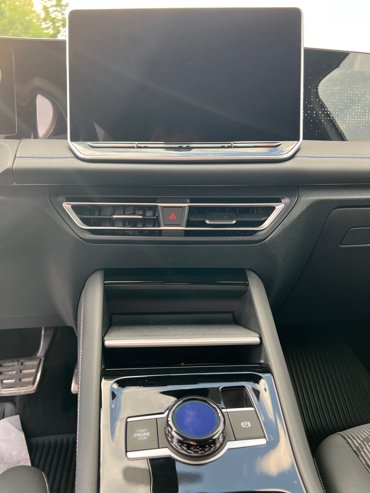 VW Tiguan 2.0 TDI SCR R-Line 4Motion DSG-image-7