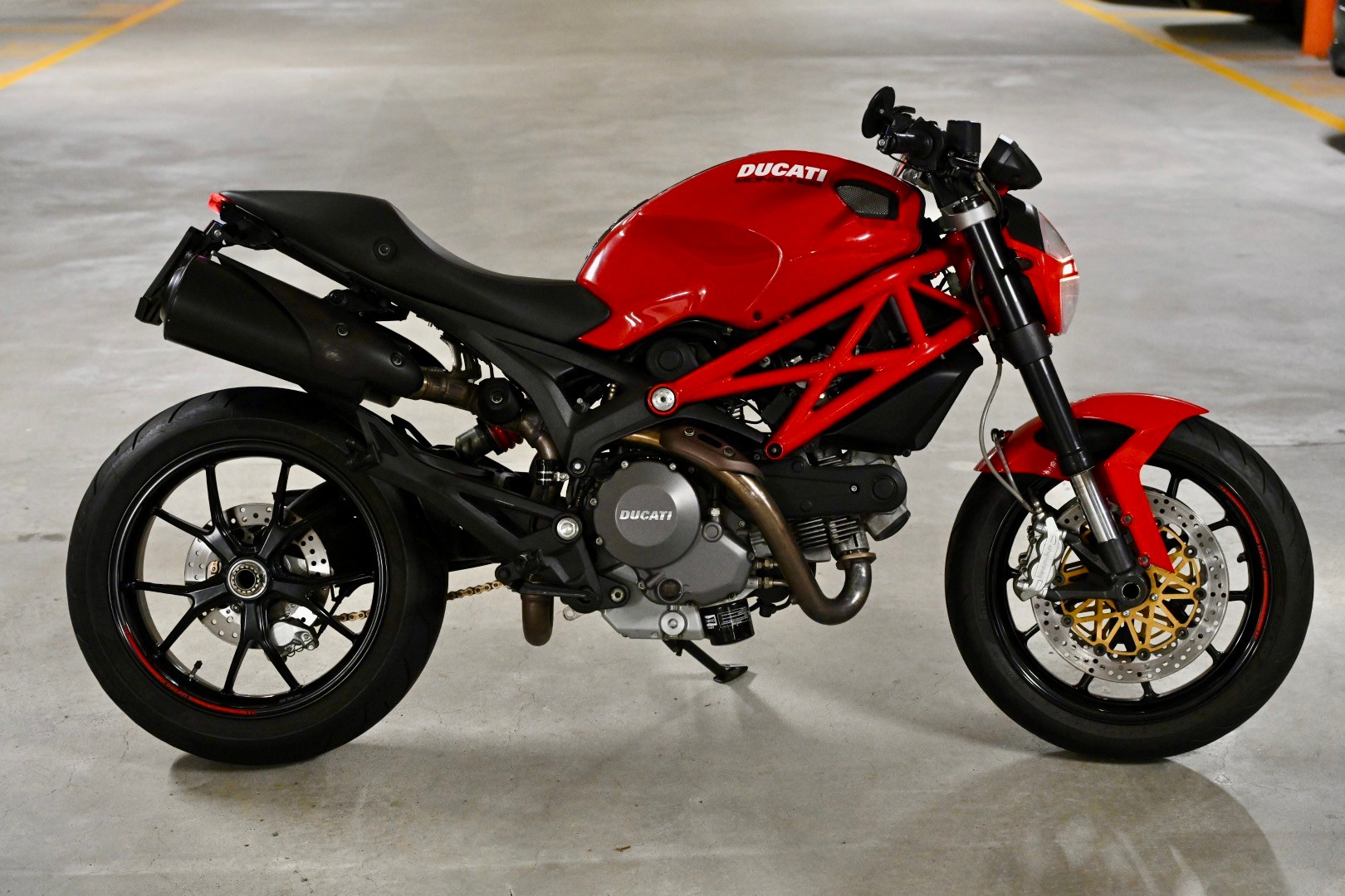 DUCATI Monster 796M-image-0