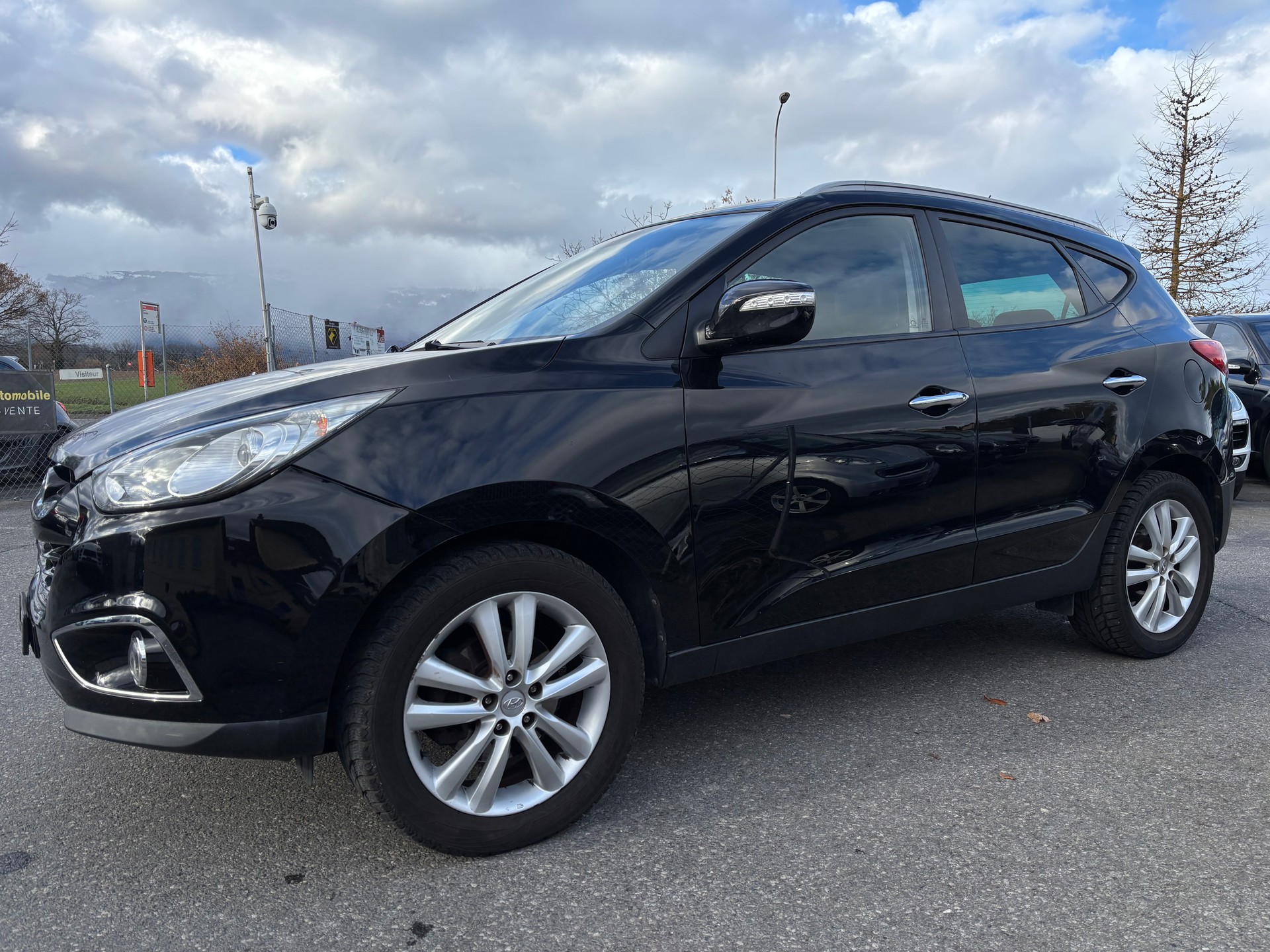 HYUNDAI iX 35 2.0 CRDi Style 4WD Automatic-showroom-element-1