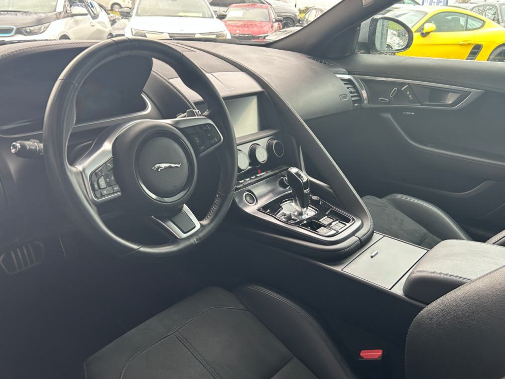 JAGUAR F-Type Coupé 2.0 I4 R-Dynamic Automatik-showroom-element-3