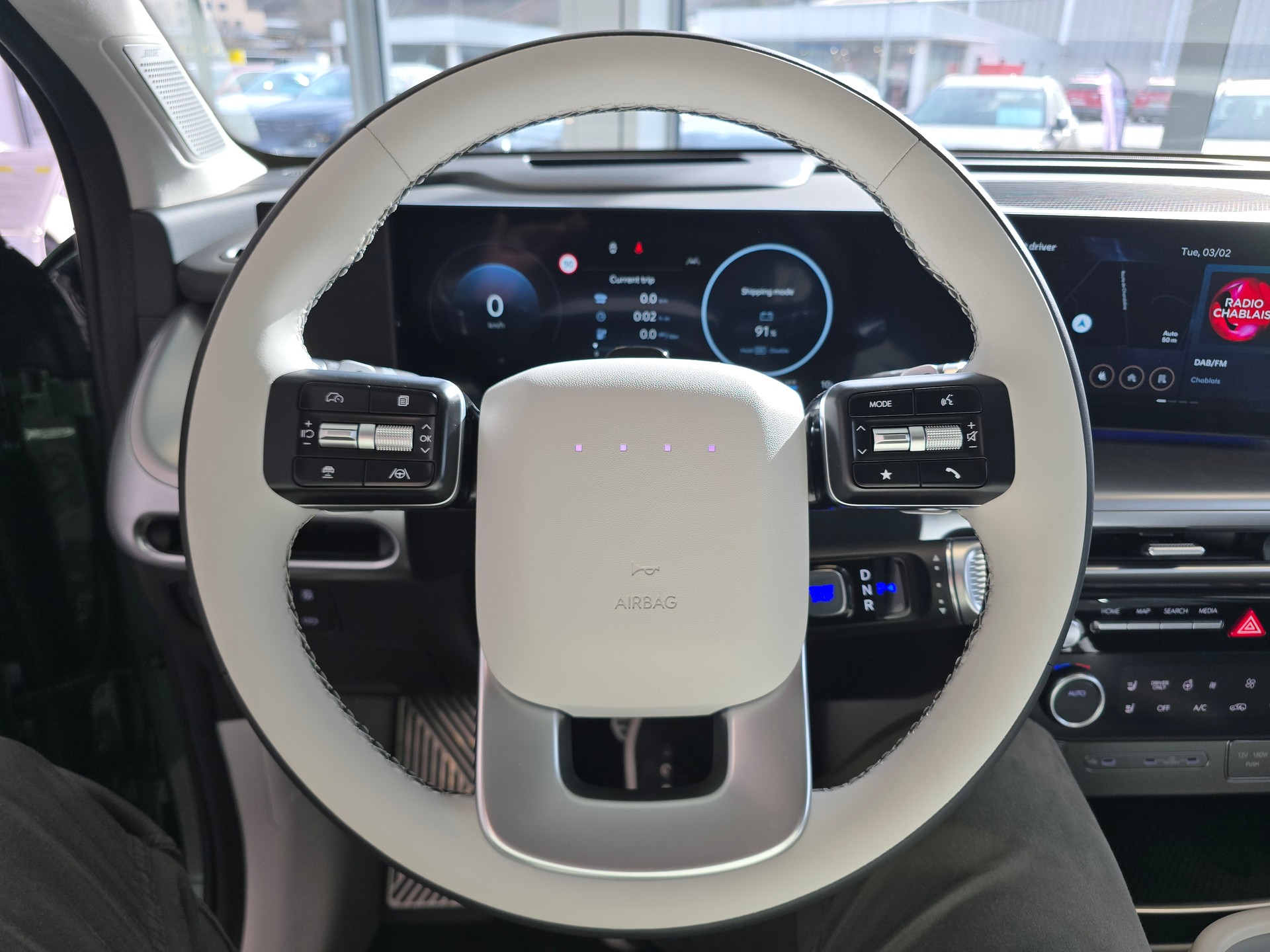 HYUNDAI Ioniq 9 110kWh Calli. 4WD-image-5