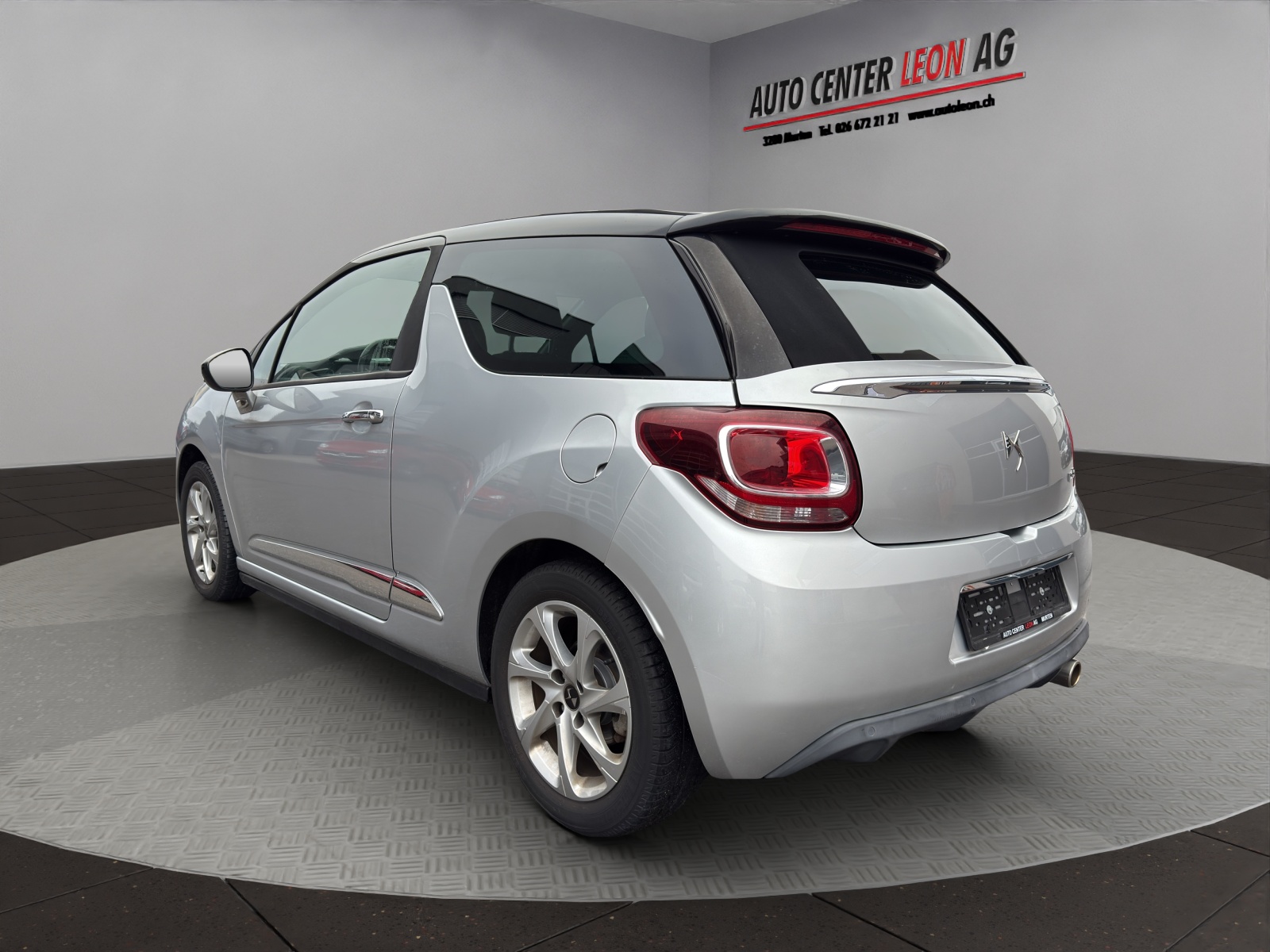 DS AUTOMOBILES DS 3 Cabrio 1.2 PureTech SO Chic-showroom-element-3