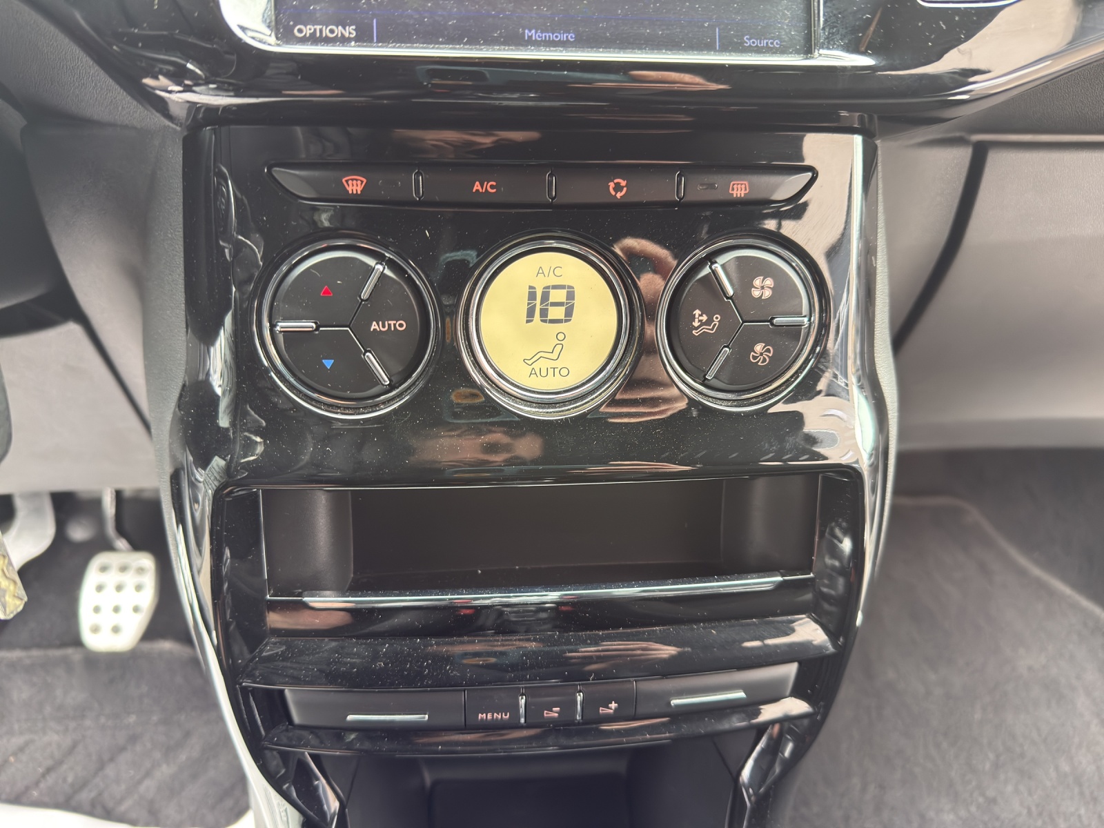 DS AUTOMOBILES DS 3 Cabrio 1.2 PureTech SO Chic-image-15