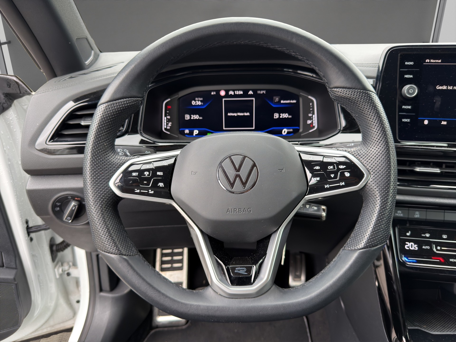 VW T-Roc Cabriolet 1.5 TSI EVO R-Line DSG-image-8