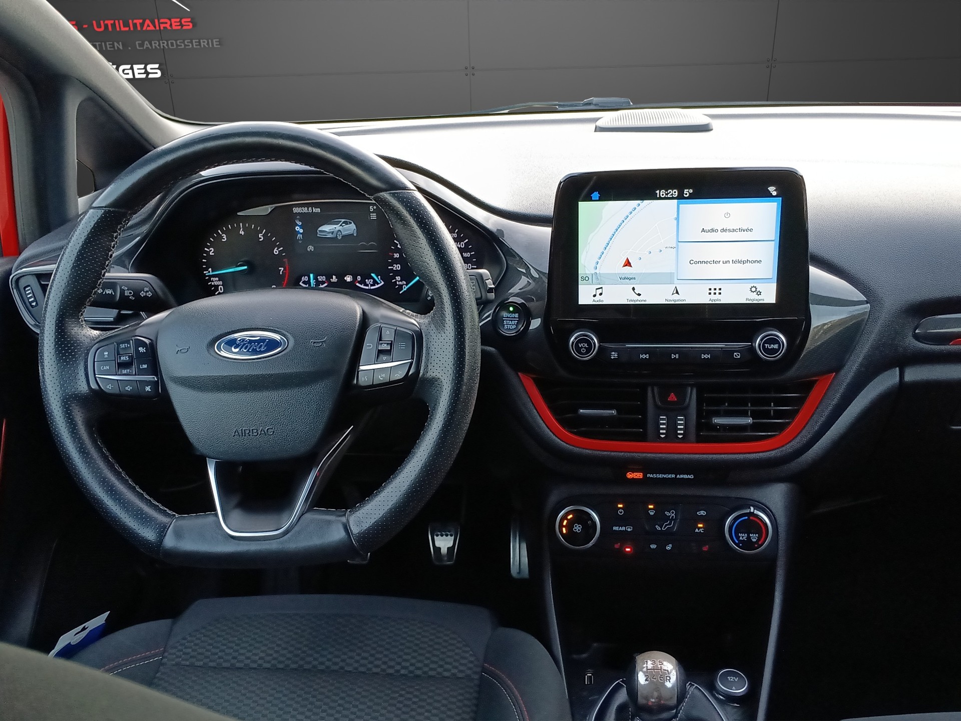 FORD Fiesta 1.0 SCTi ST Line-image-18
