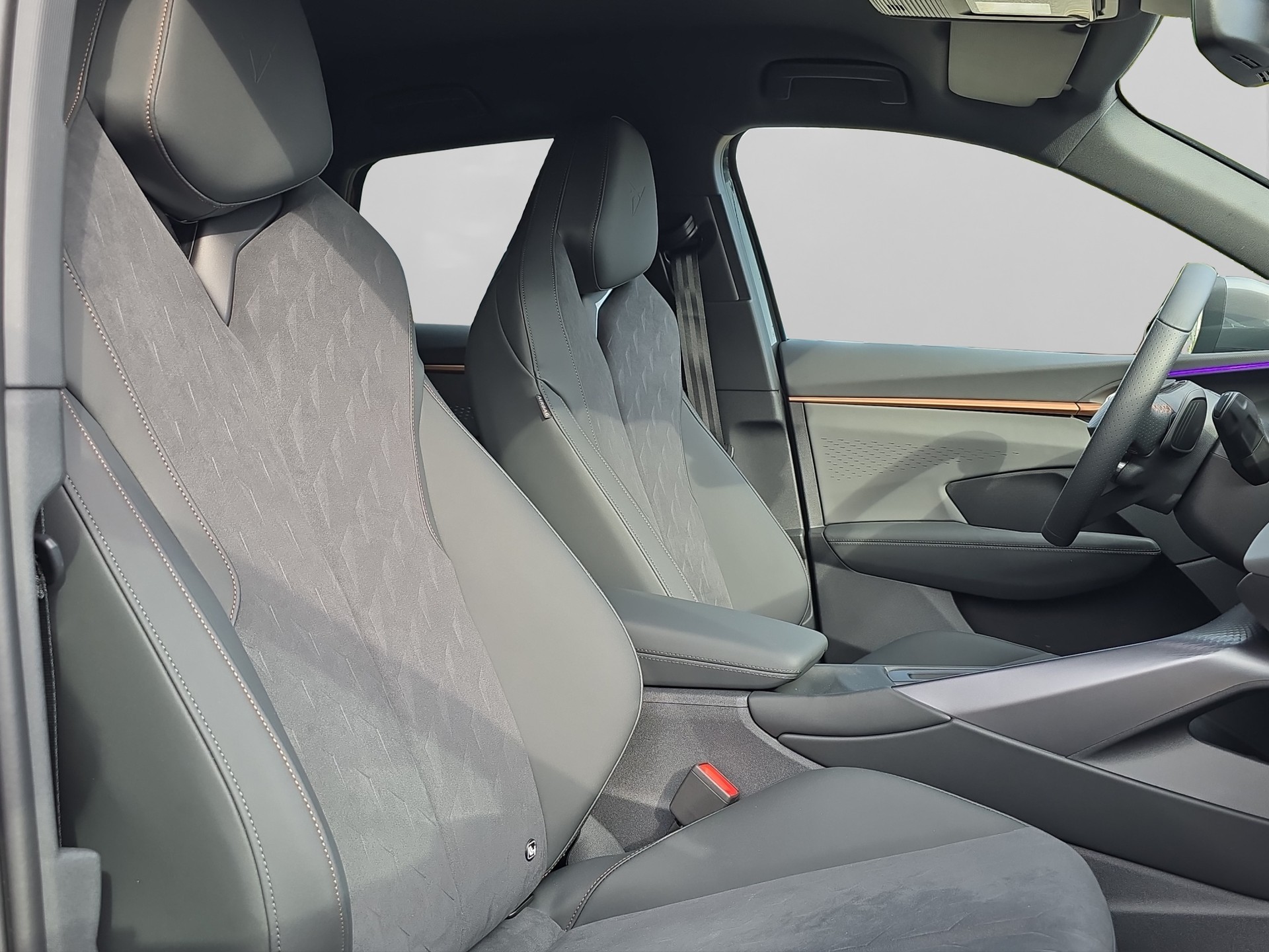 CUPRA Terramar 1.5 eHybrid DSG VZ-image-9