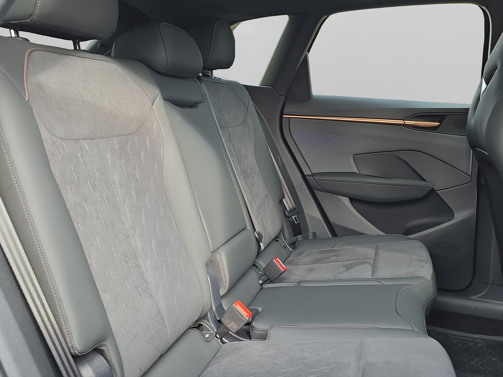 CUPRA Terramar 1.5 eHybrid DSG VZ-image-10