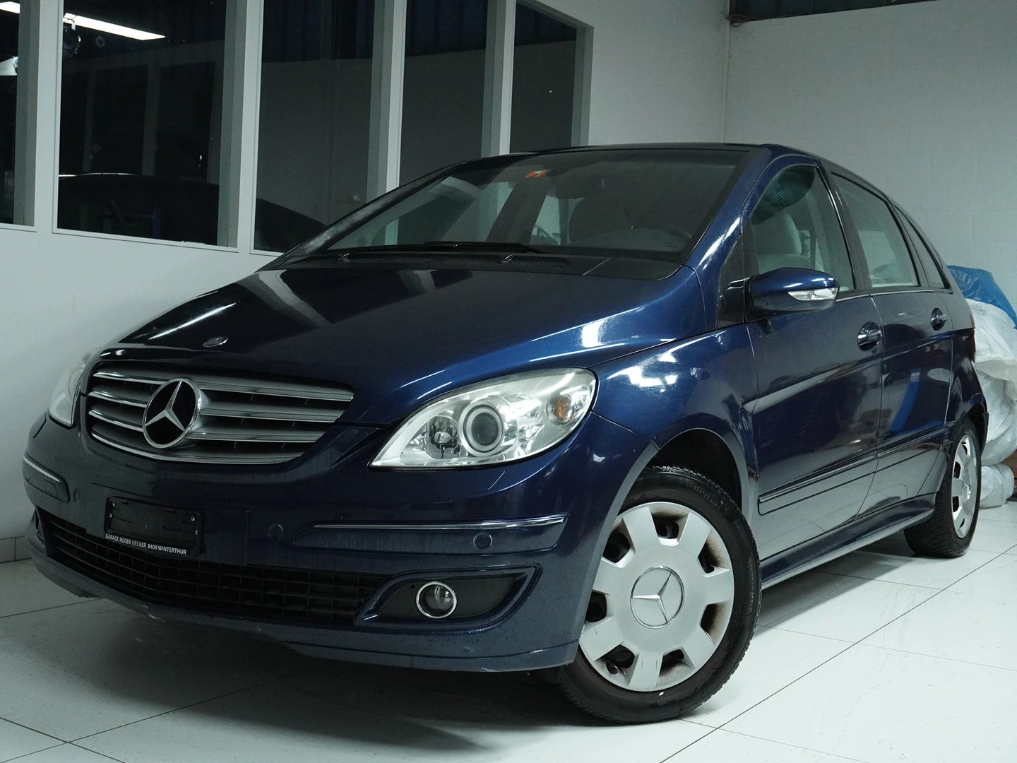 MERCEDES-BENZ B 200