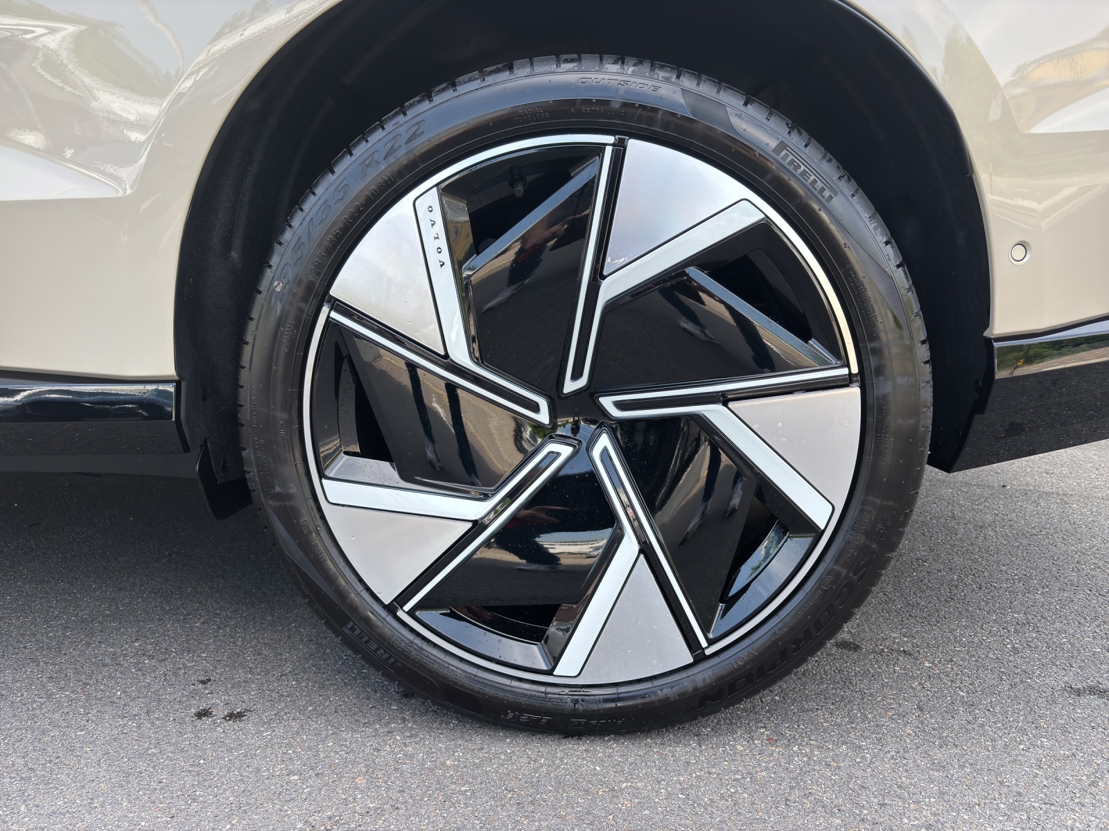 VOLVO EX90 Twin Performance Ultra AWD-image-15