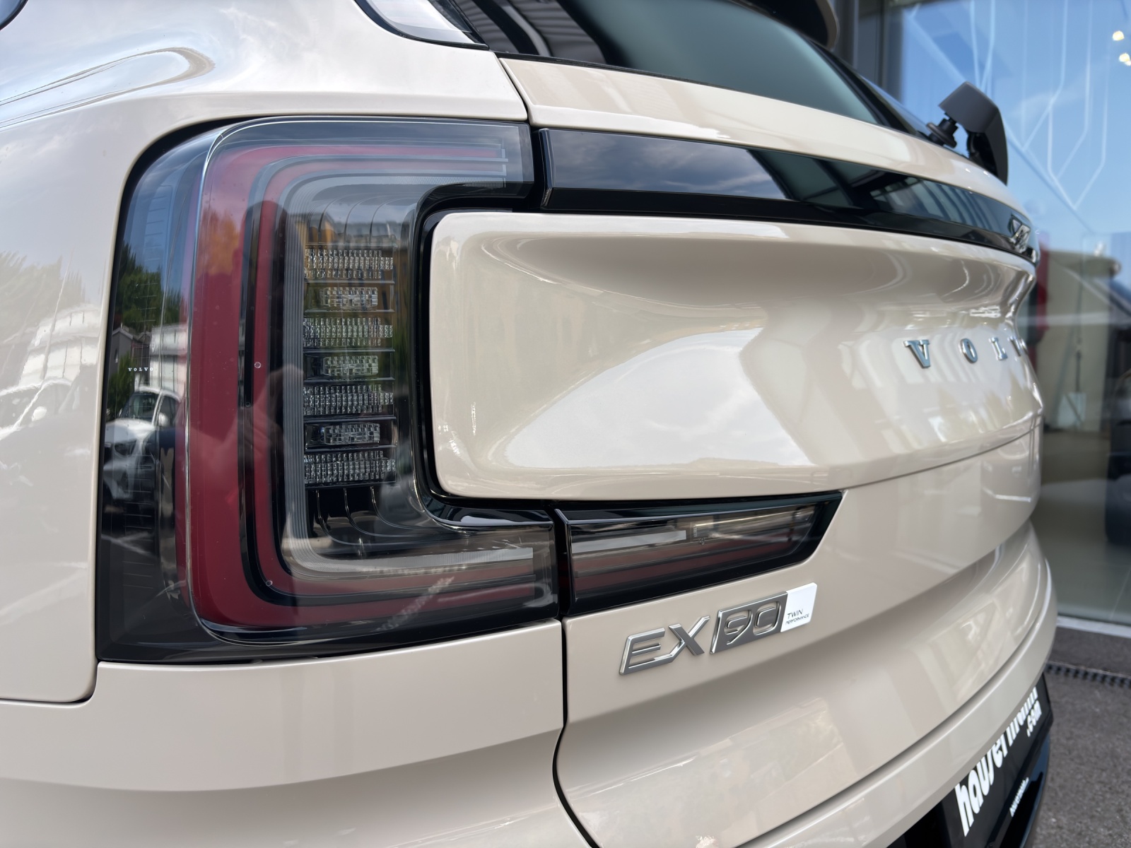 VOLVO EX90 Twin Performance Ultra AWD-image-14