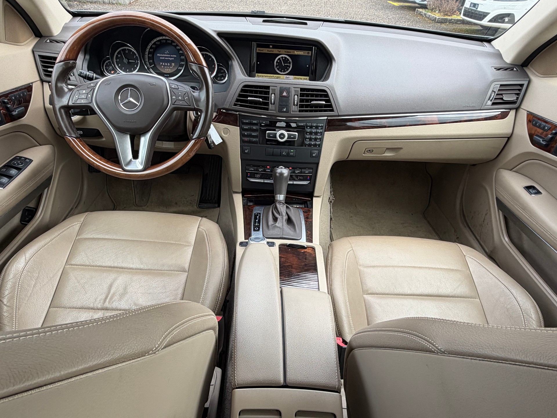 MERCEDES-BENZ E 350 CDI BlueEfficiency 7G-Tronic-image-10