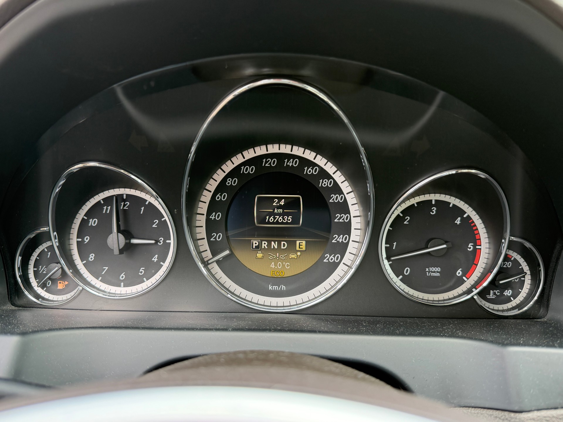 MERCEDES-BENZ E 350 CDI BlueEfficiency 7G-Tronic-image-25