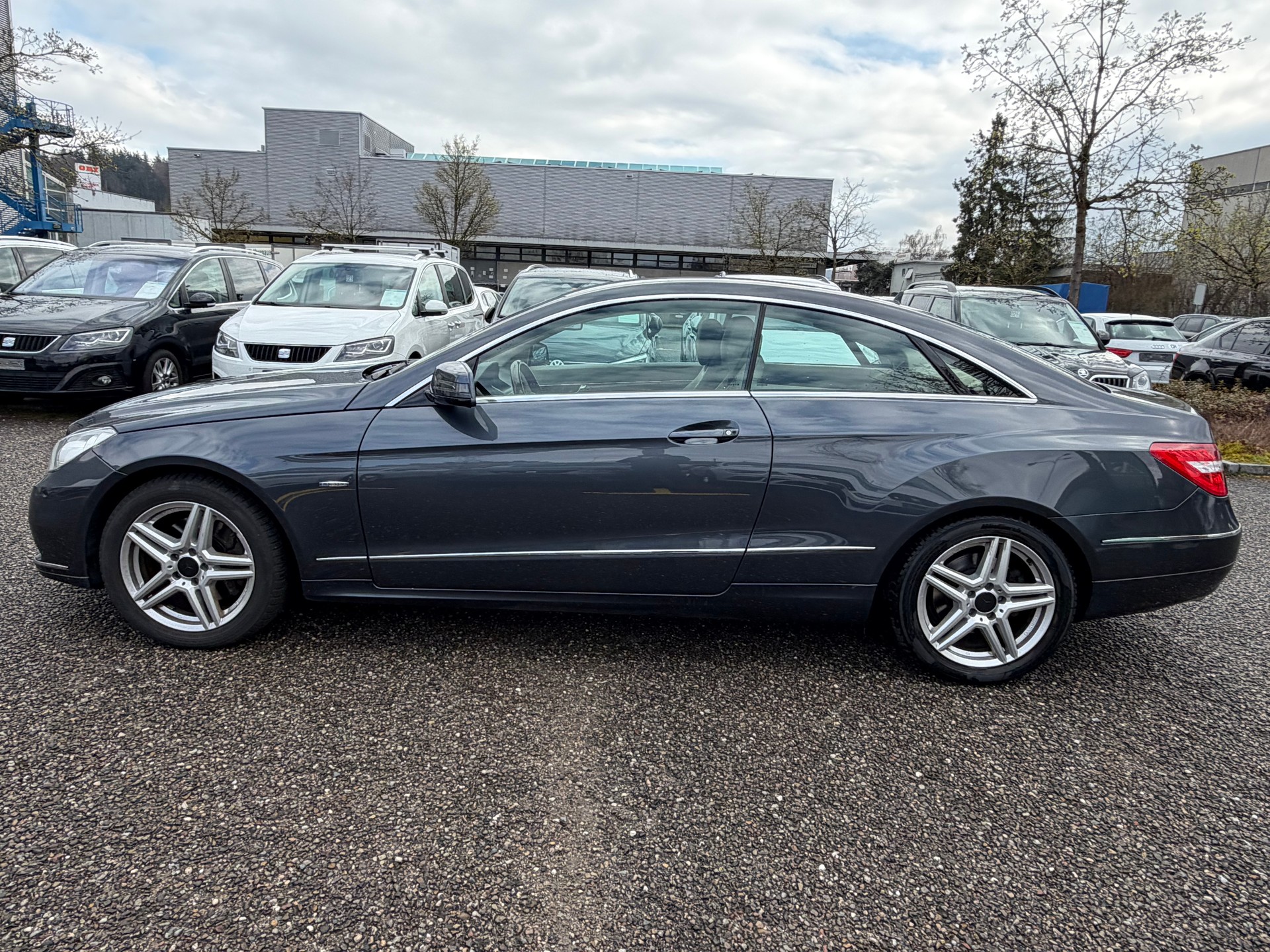 MERCEDES-BENZ E 350 CDI BlueEfficiency 7G-Tronic-image-7