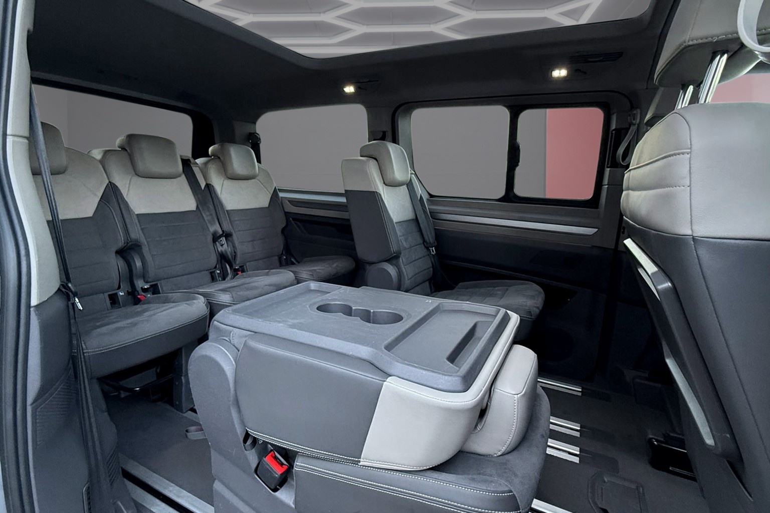VW Multivan 1.4 eHybrid Life Edition DSG Lang-image-16
