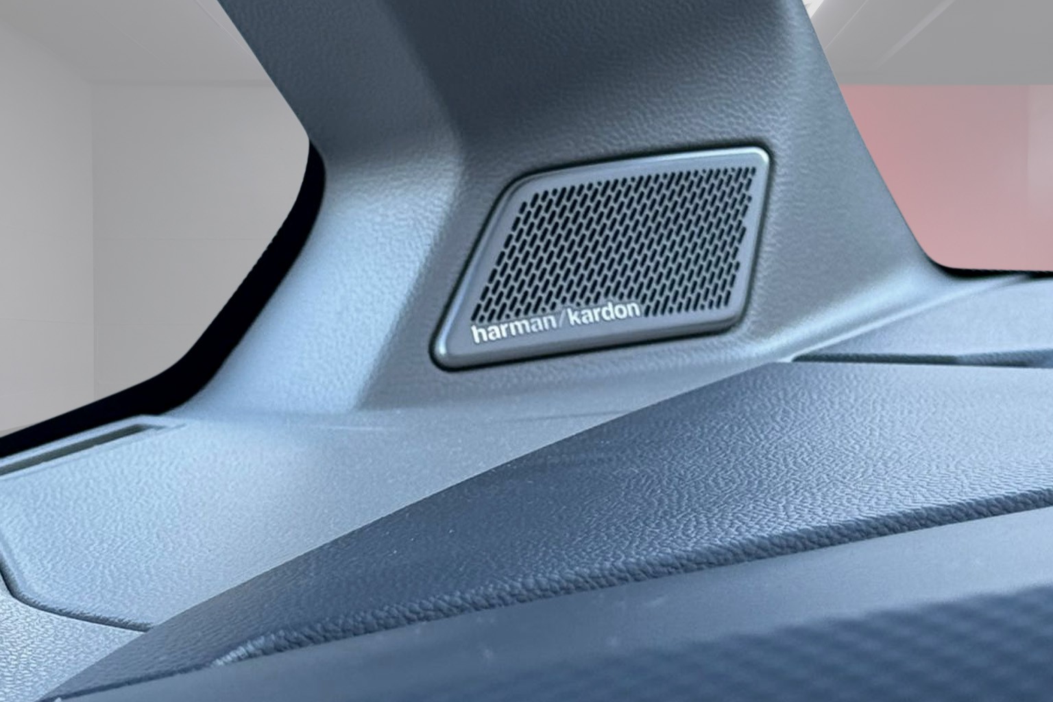 VW Multivan 1.4 eHybrid Life Edition DSG Lang-image-17