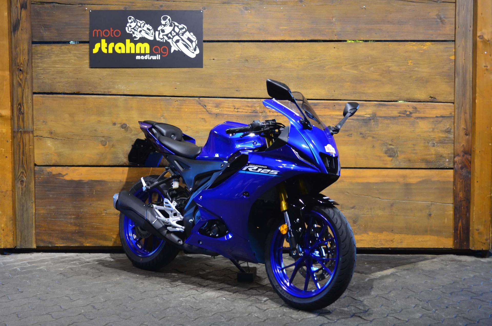 YAMAHA R125 ABS-image-0