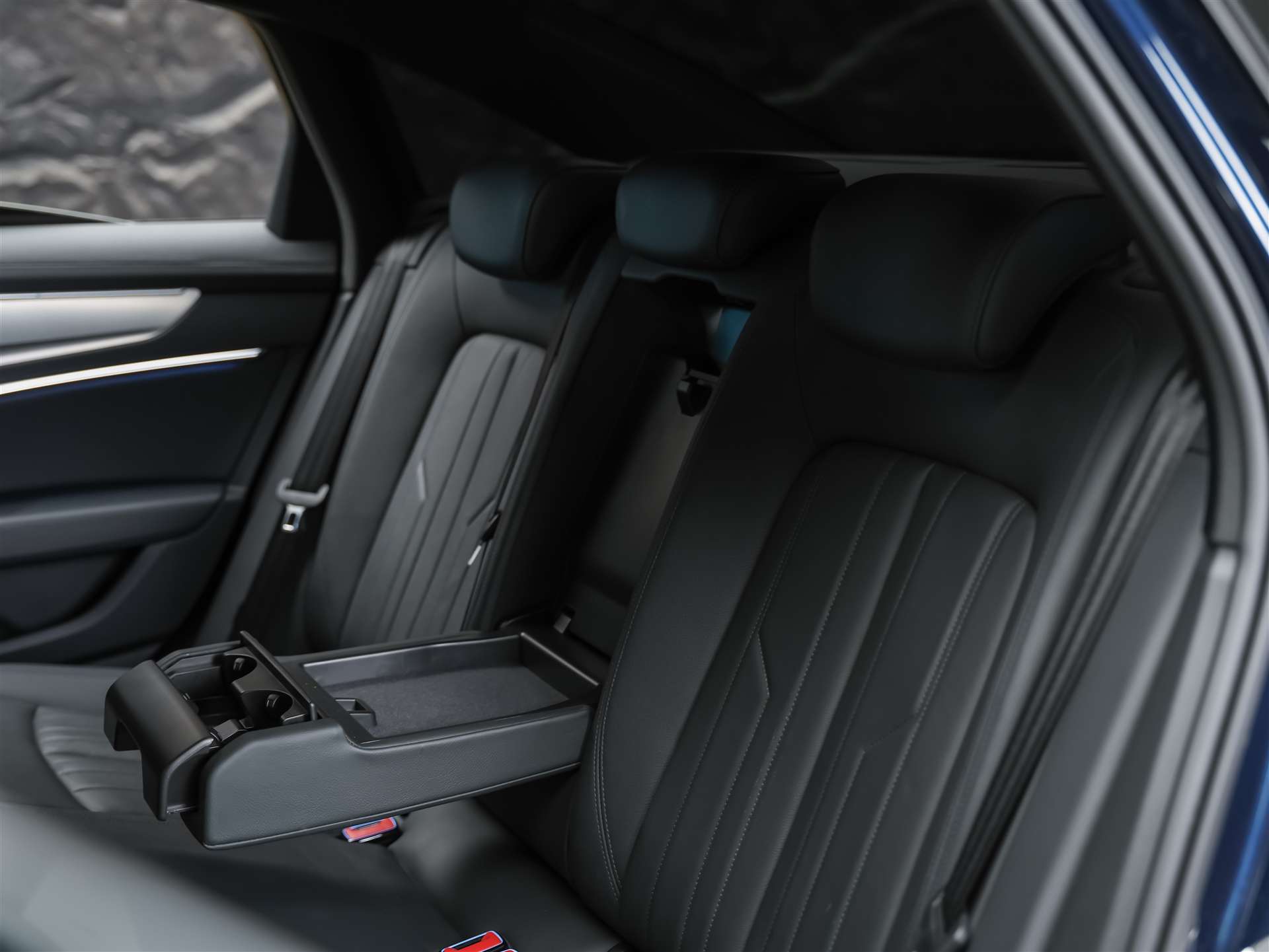 AUDI A6 Limousine 40 TDI Design Attraction S-tronic *21" Felgen*Leder*LED*Virtual Cockpit*-image-12