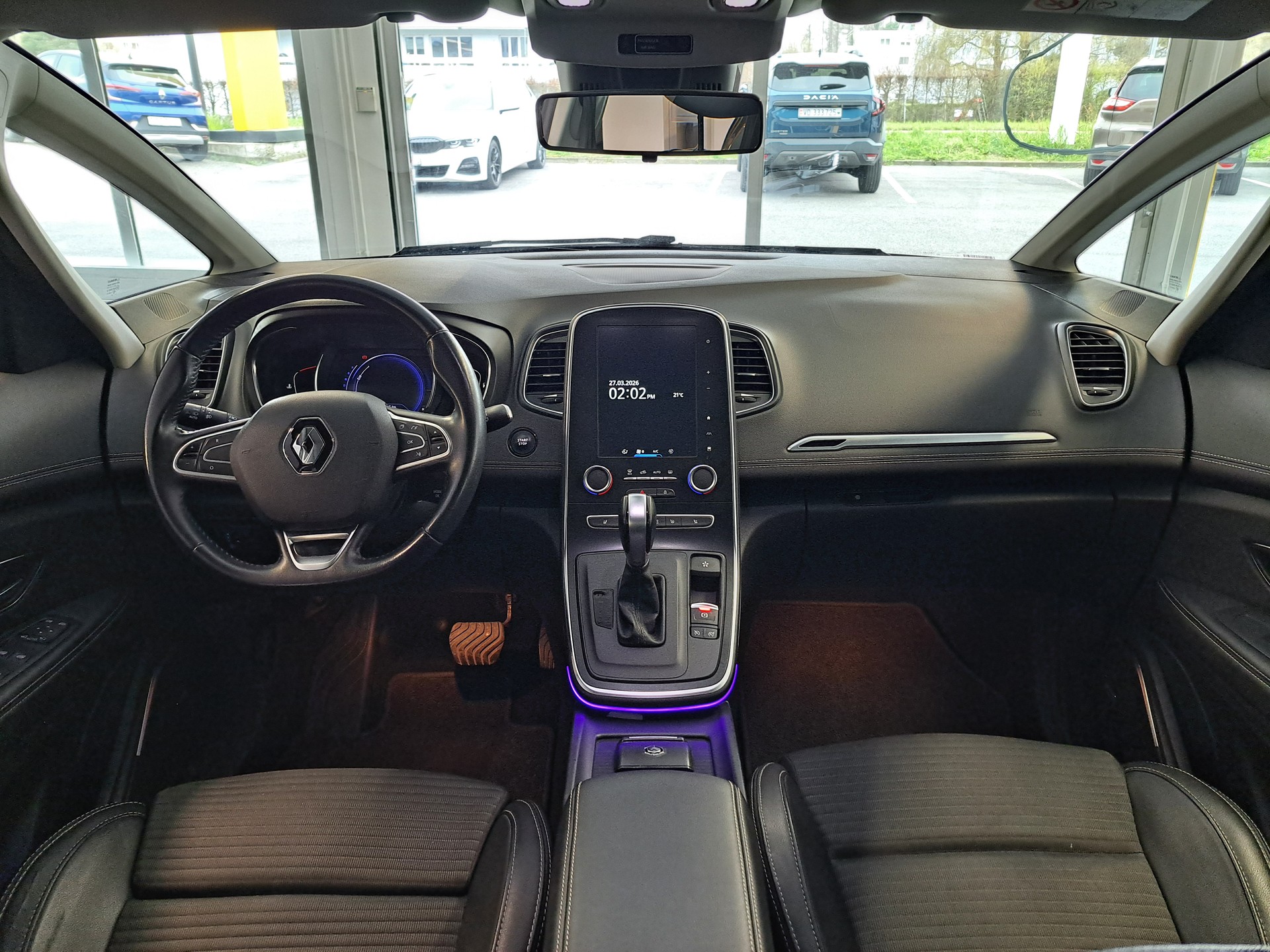 RENAULT Scénic 1.3 16V Turbo Intens EDC-image-6