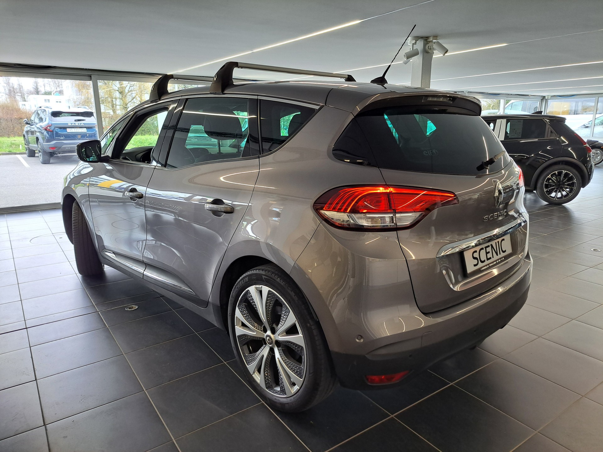 RENAULT Scénic 1.3 16V Turbo Intens EDC-image-2