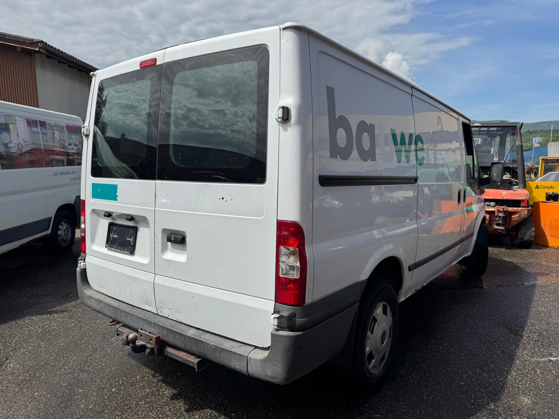 FORD Transit Van 350L Level 3-image-3