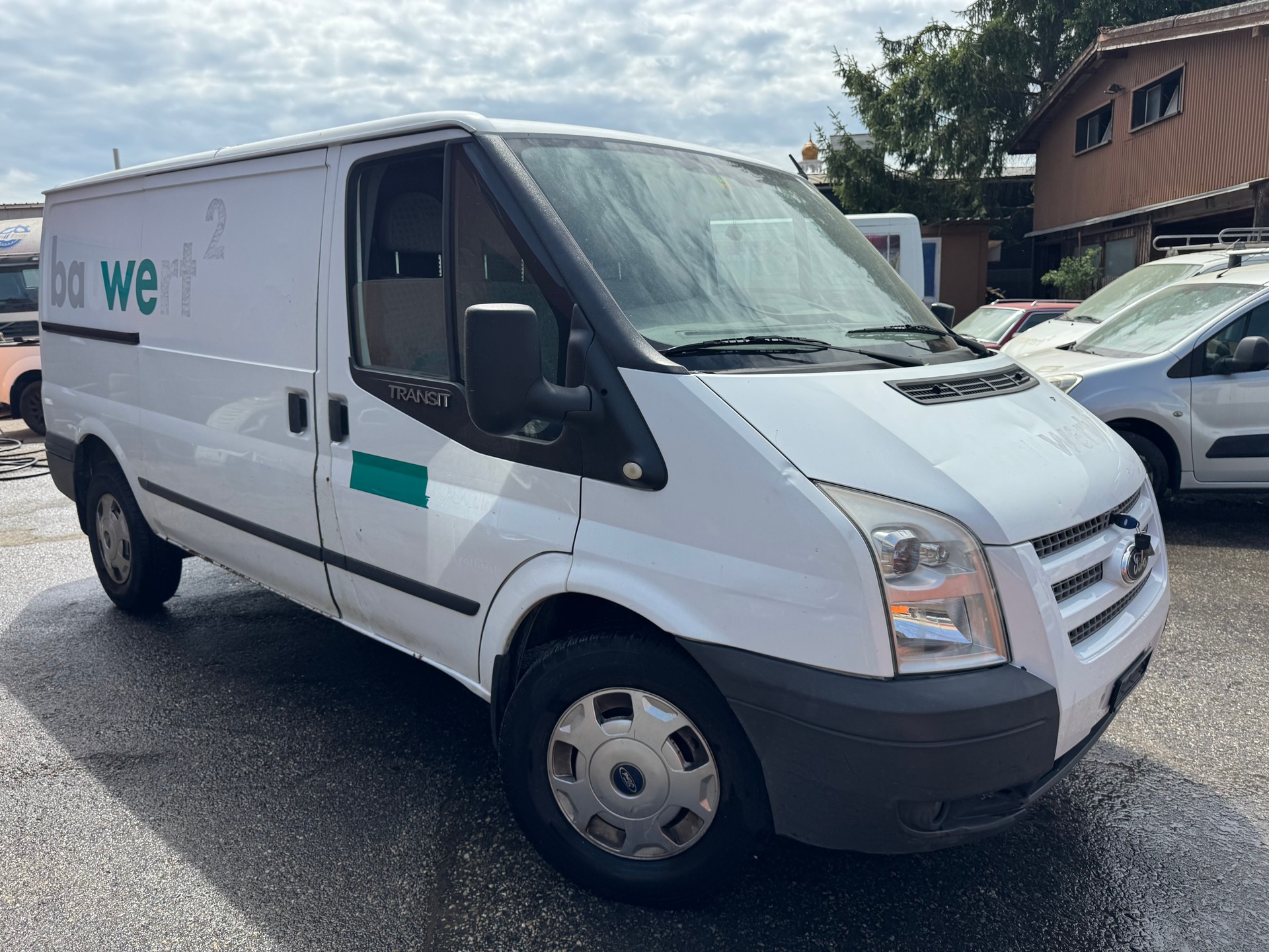 FORD Transit Van 350L Level 3-image-2