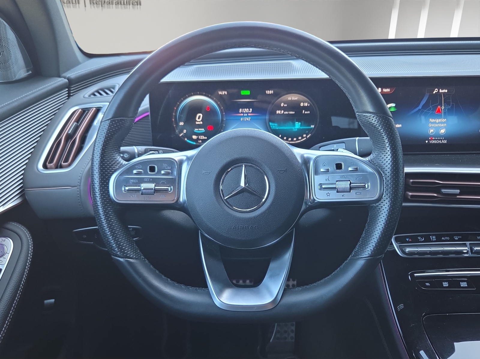 MERCEDES-BENZ EQC 400 AMG Line 4Matic-image-7