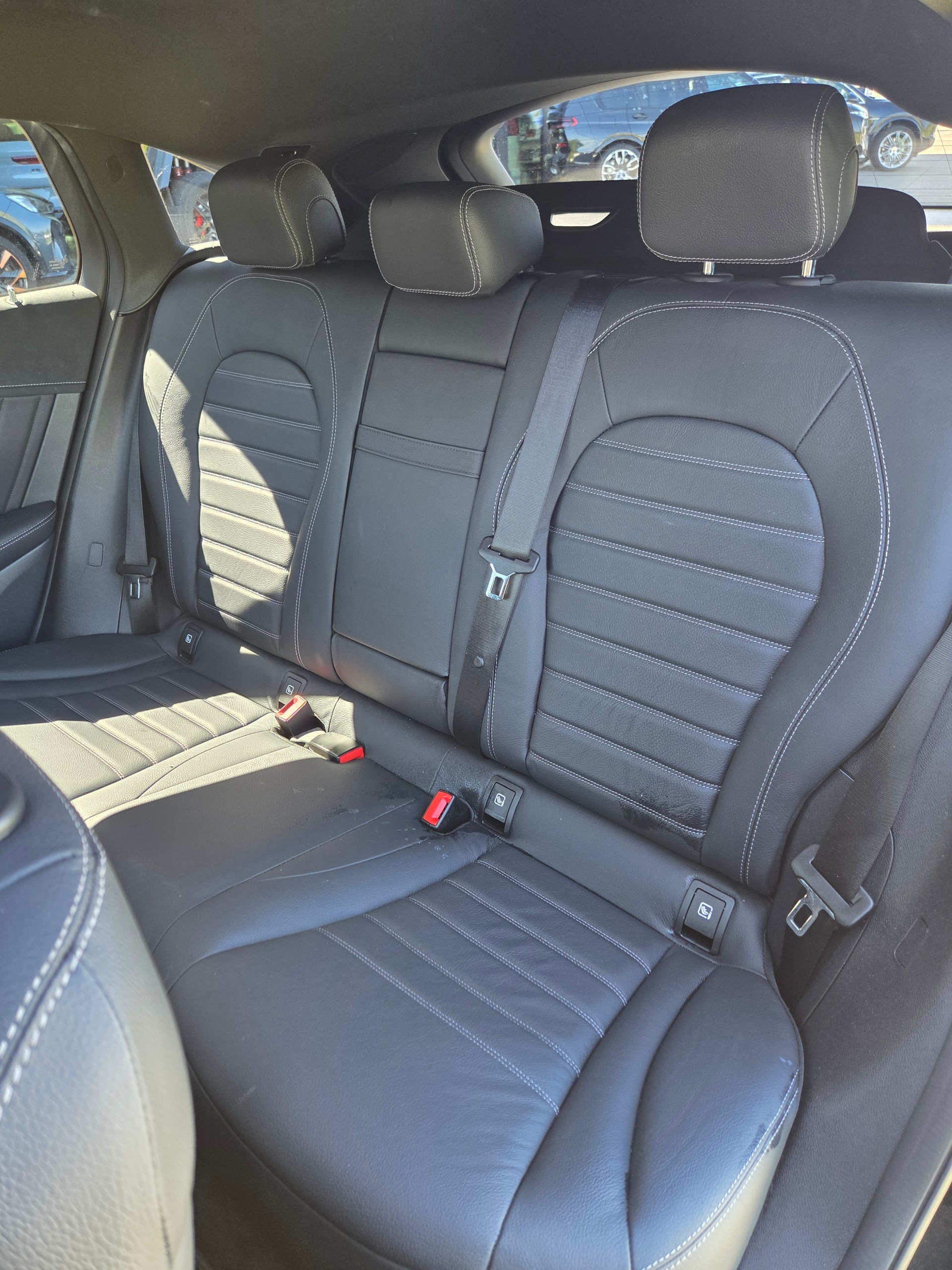 MERCEDES-BENZ EQC 400 AMG Line 4Matic-image-10