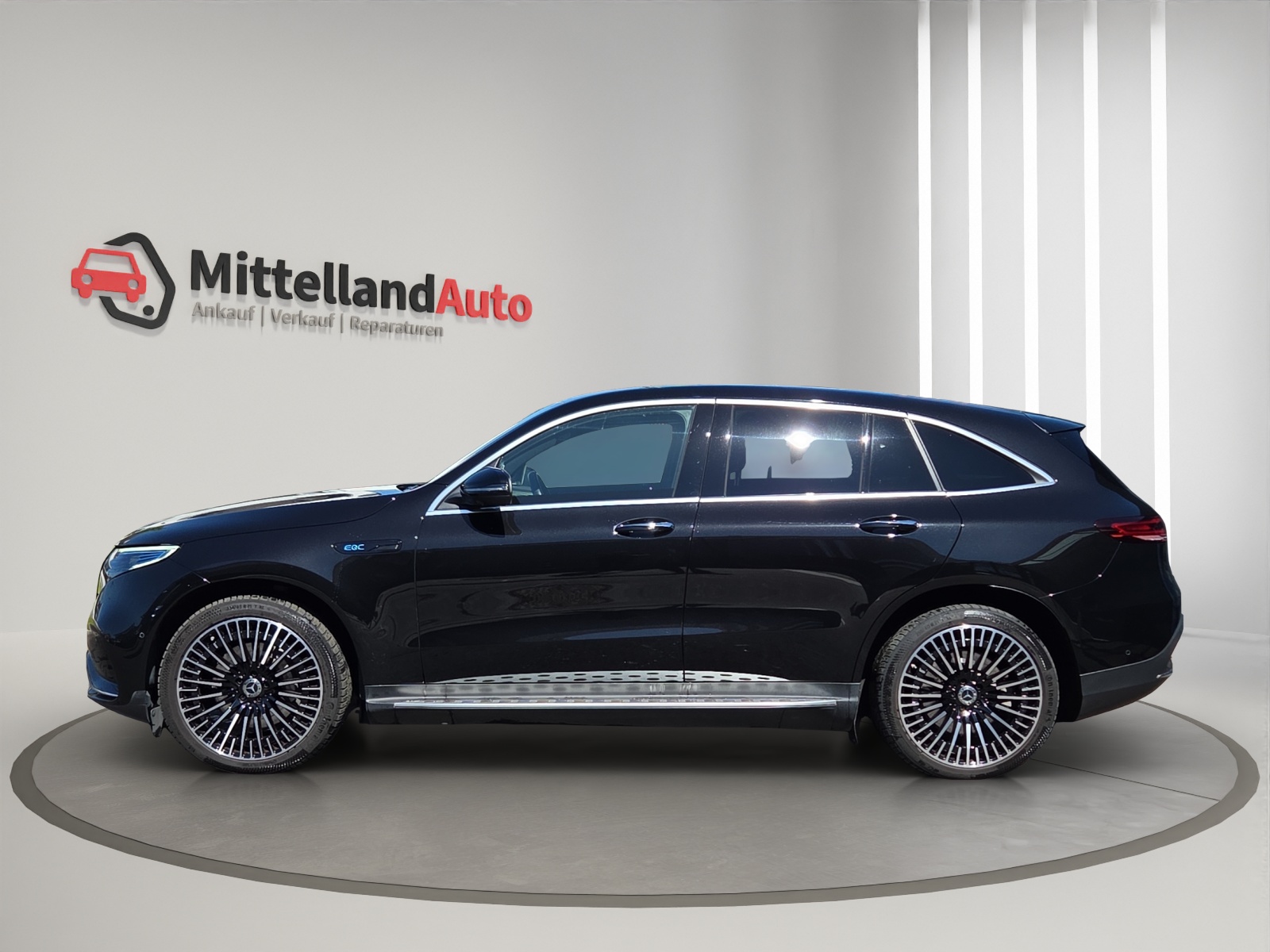 MERCEDES-BENZ EQC 400 AMG Line 4Matic-image-4