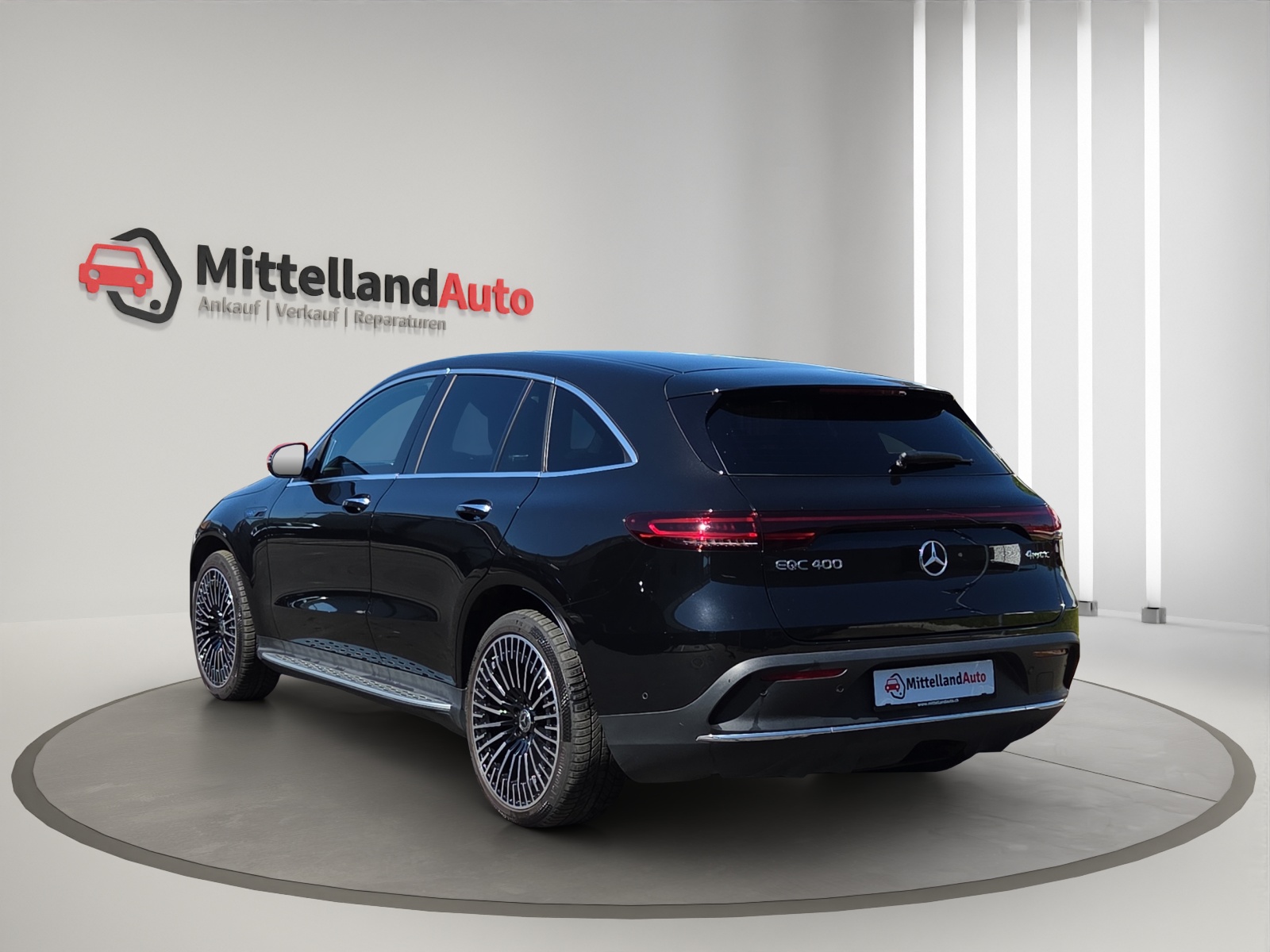 MERCEDES-BENZ EQC 400 AMG Line 4Matic-image-13