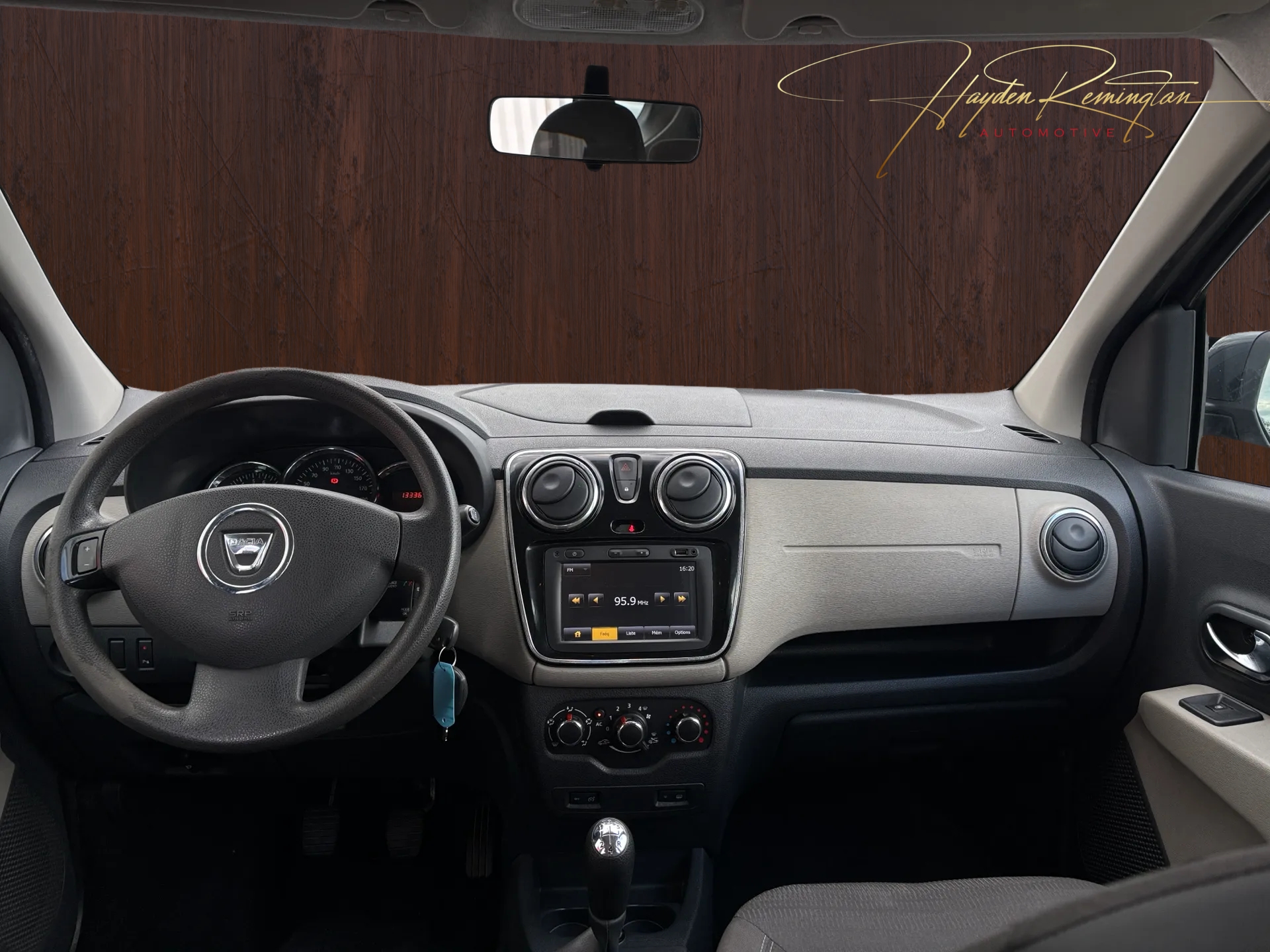 DACIA Lodgy 1.2 Turbo Ambiance 7PL-image-3