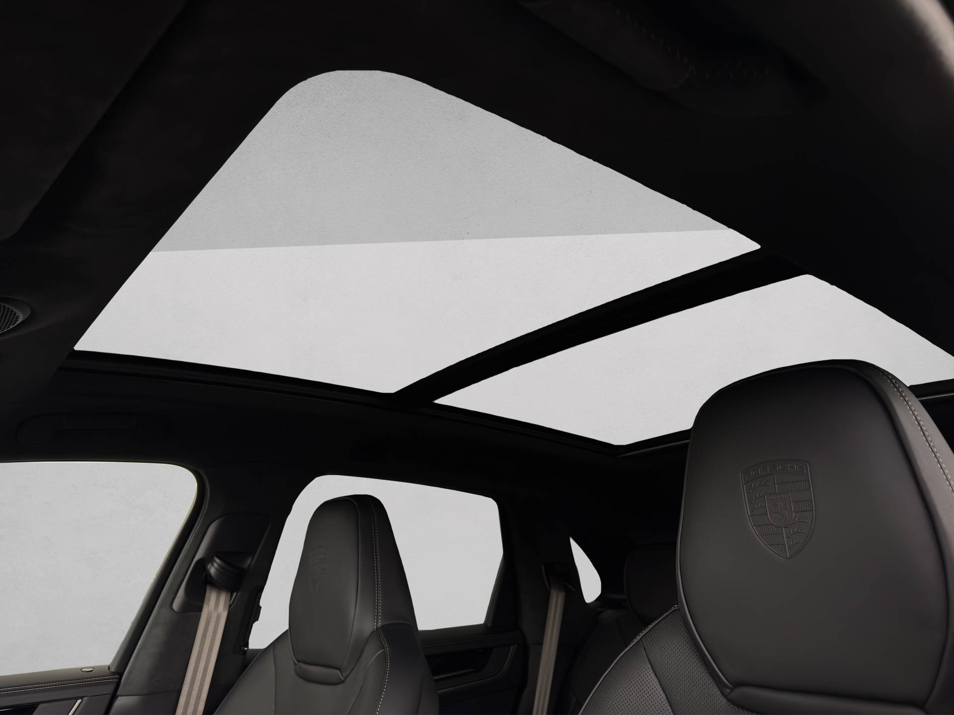 PORSCHE Cayenne Turbo E-Hybrid-image-14