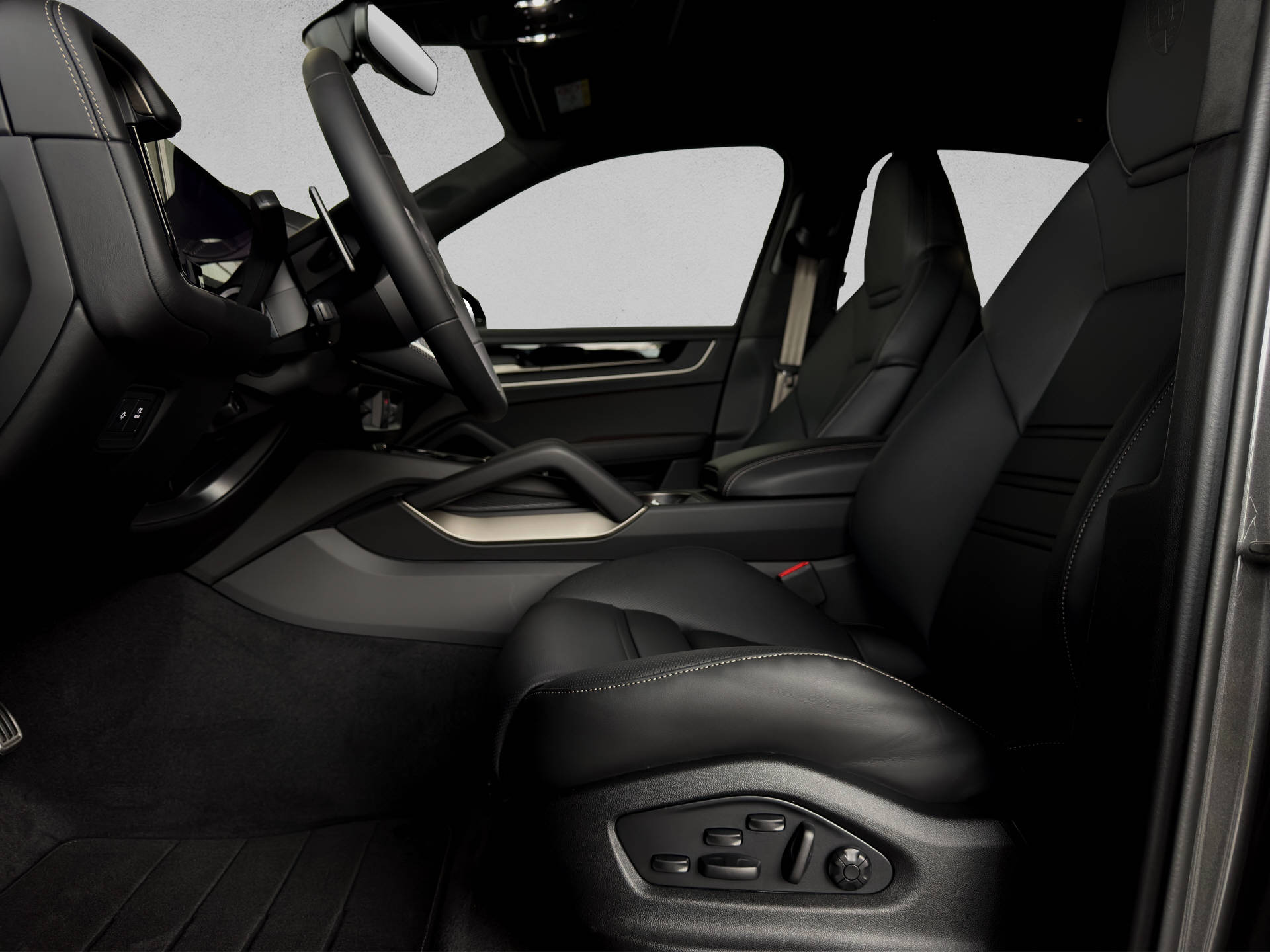 PORSCHE Cayenne Turbo E-Hybrid-image-7