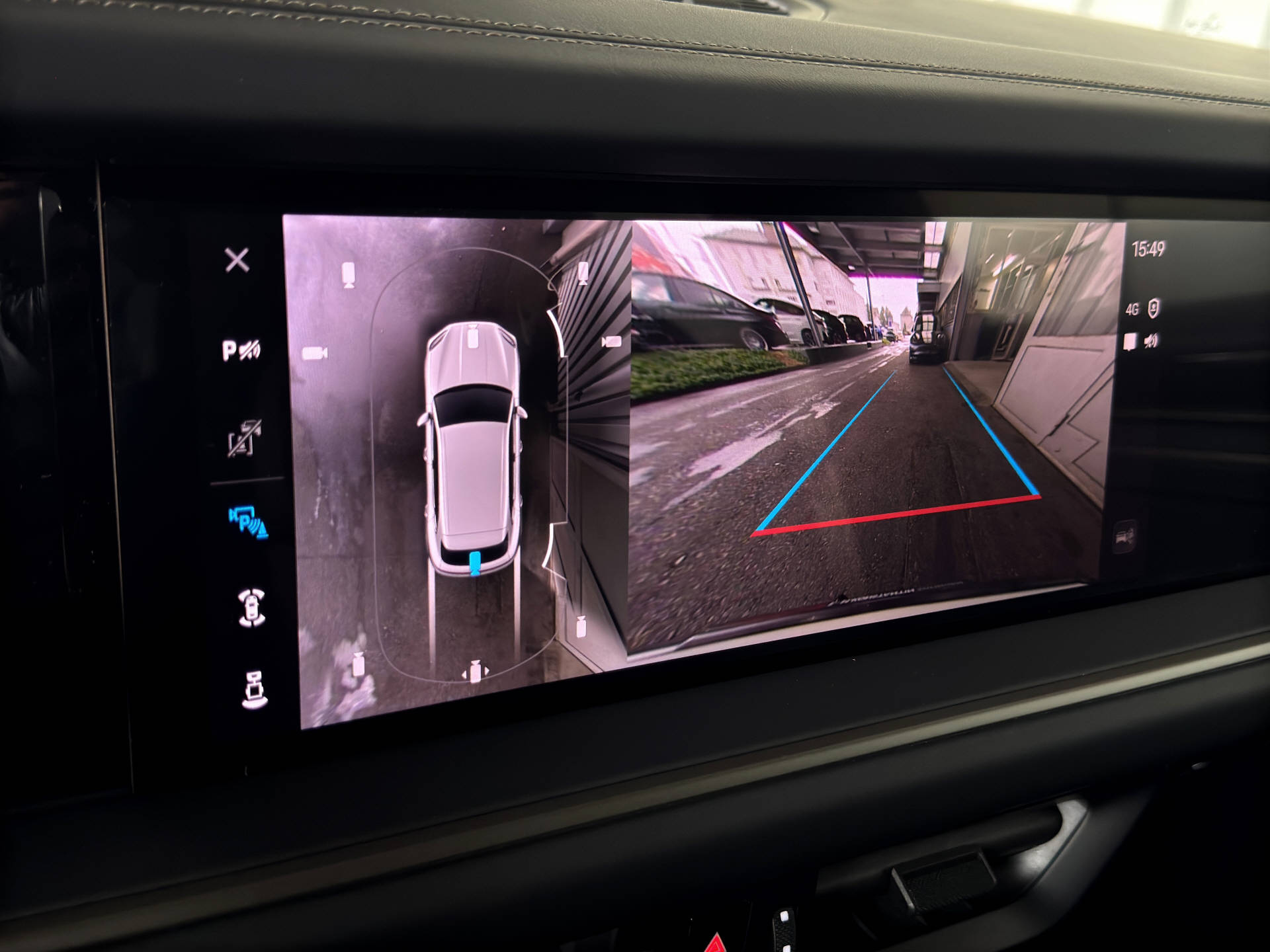 PORSCHE Cayenne Turbo E-Hybrid-image-10