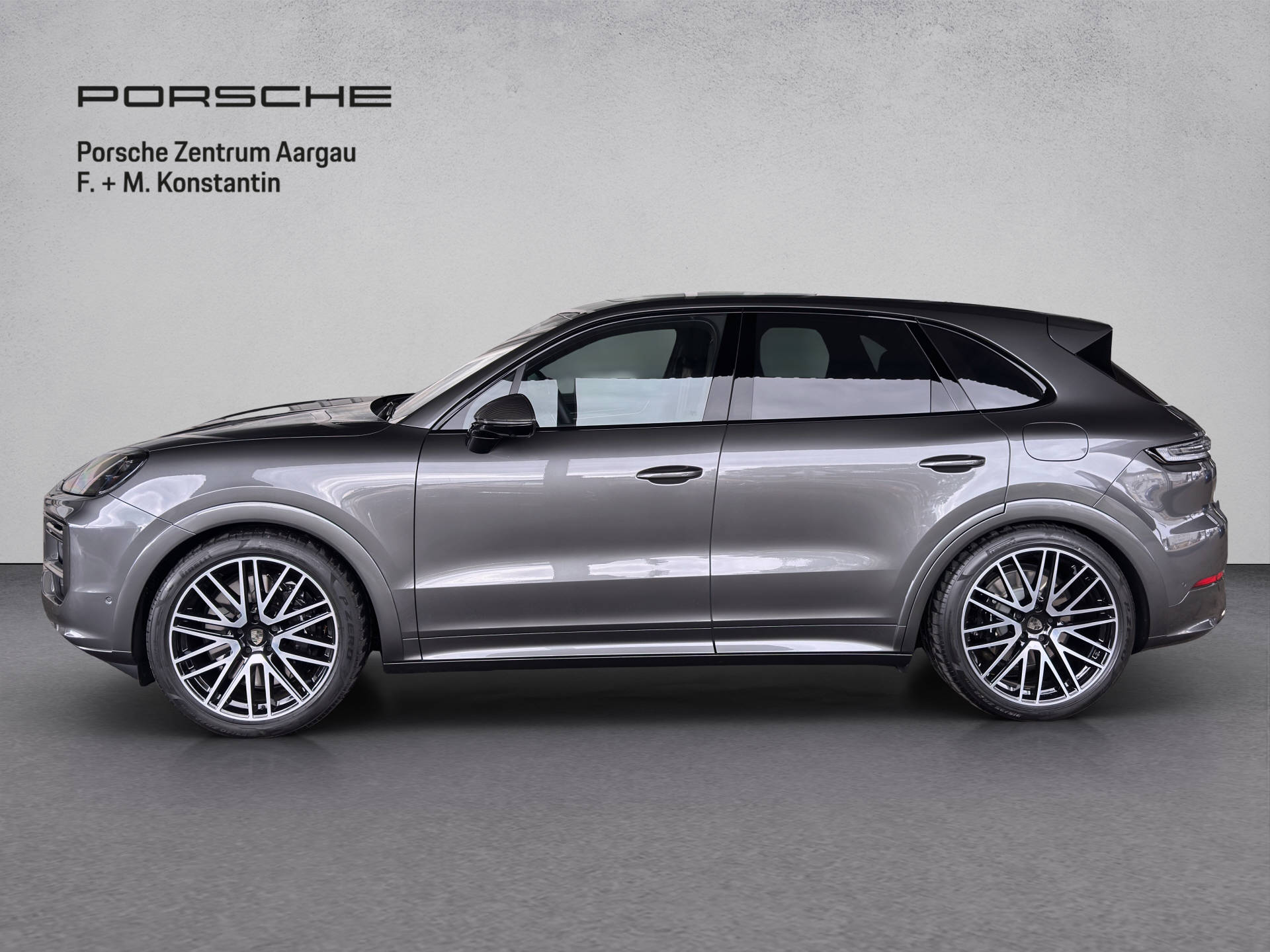 PORSCHE Cayenne Turbo E-Hybrid-image-2
